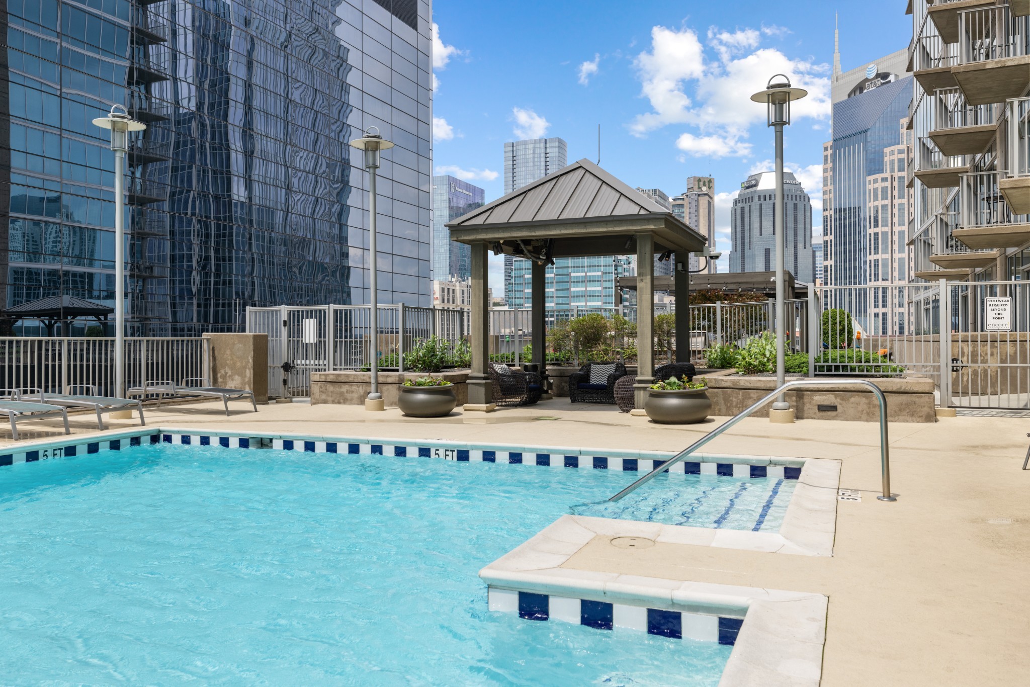 301 Demonbreun St Unit: 1307