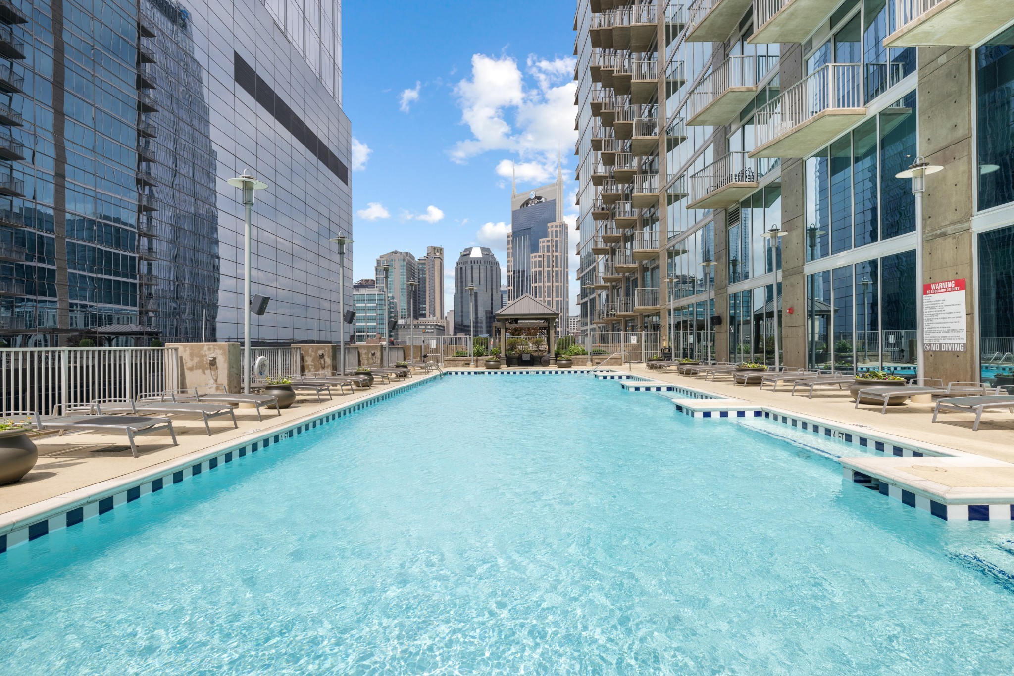 301 Demonbreun St Unit: 1307