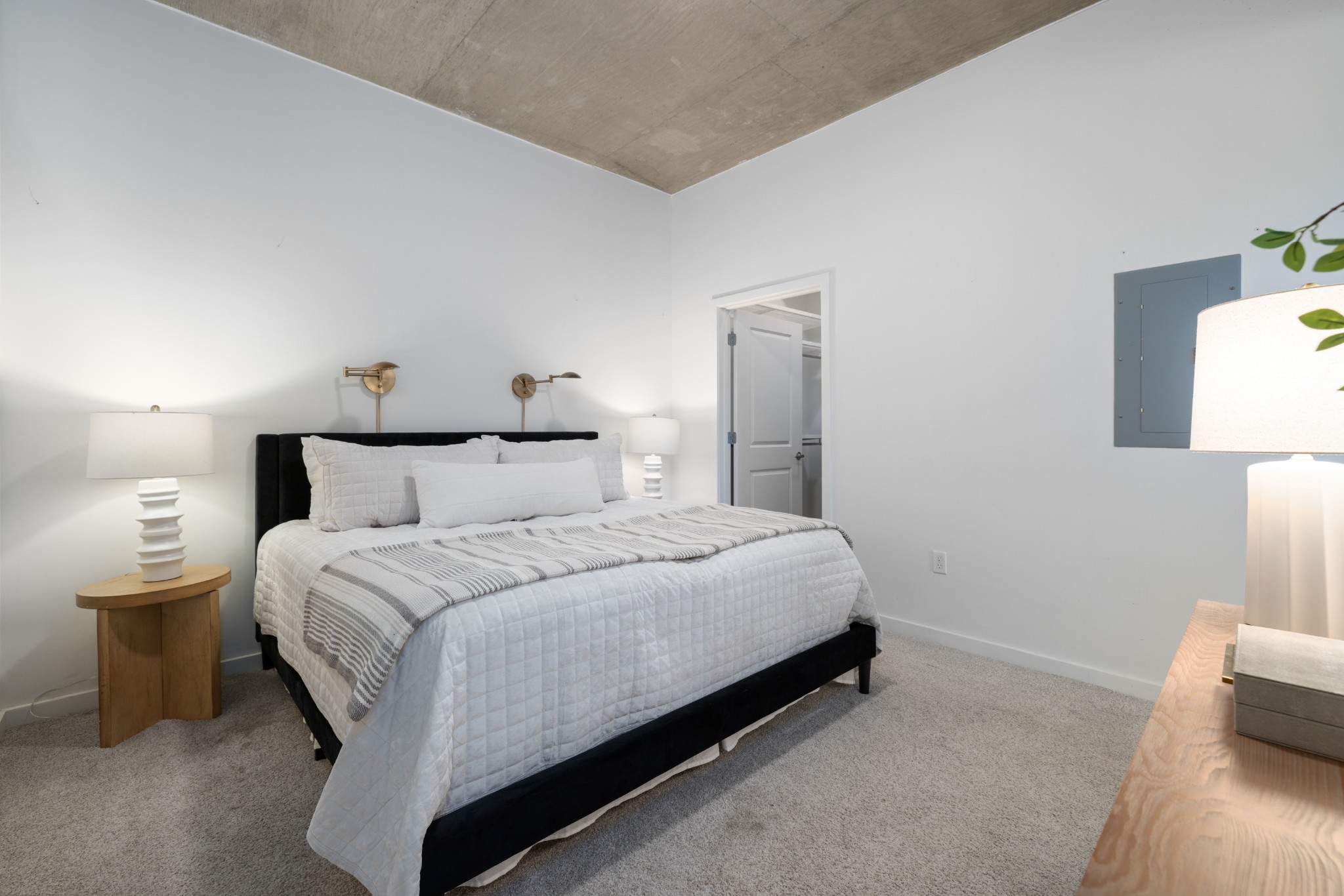 301 Demonbreun St Unit: 1307