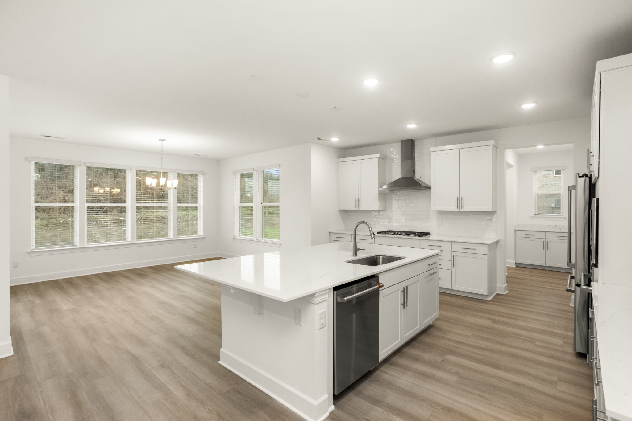 123 East Hill Street