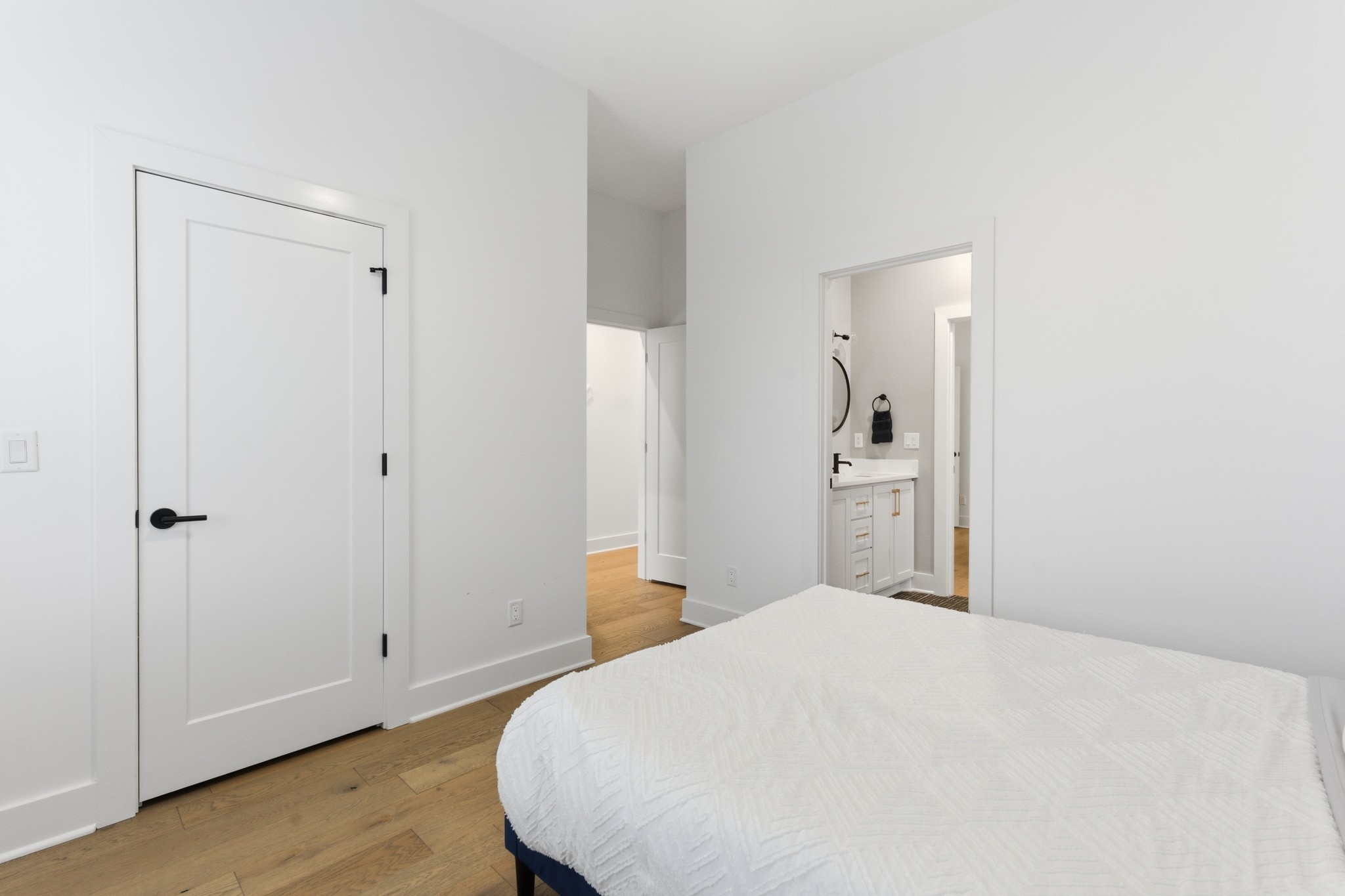 807 32nd Ave, N Unit: B