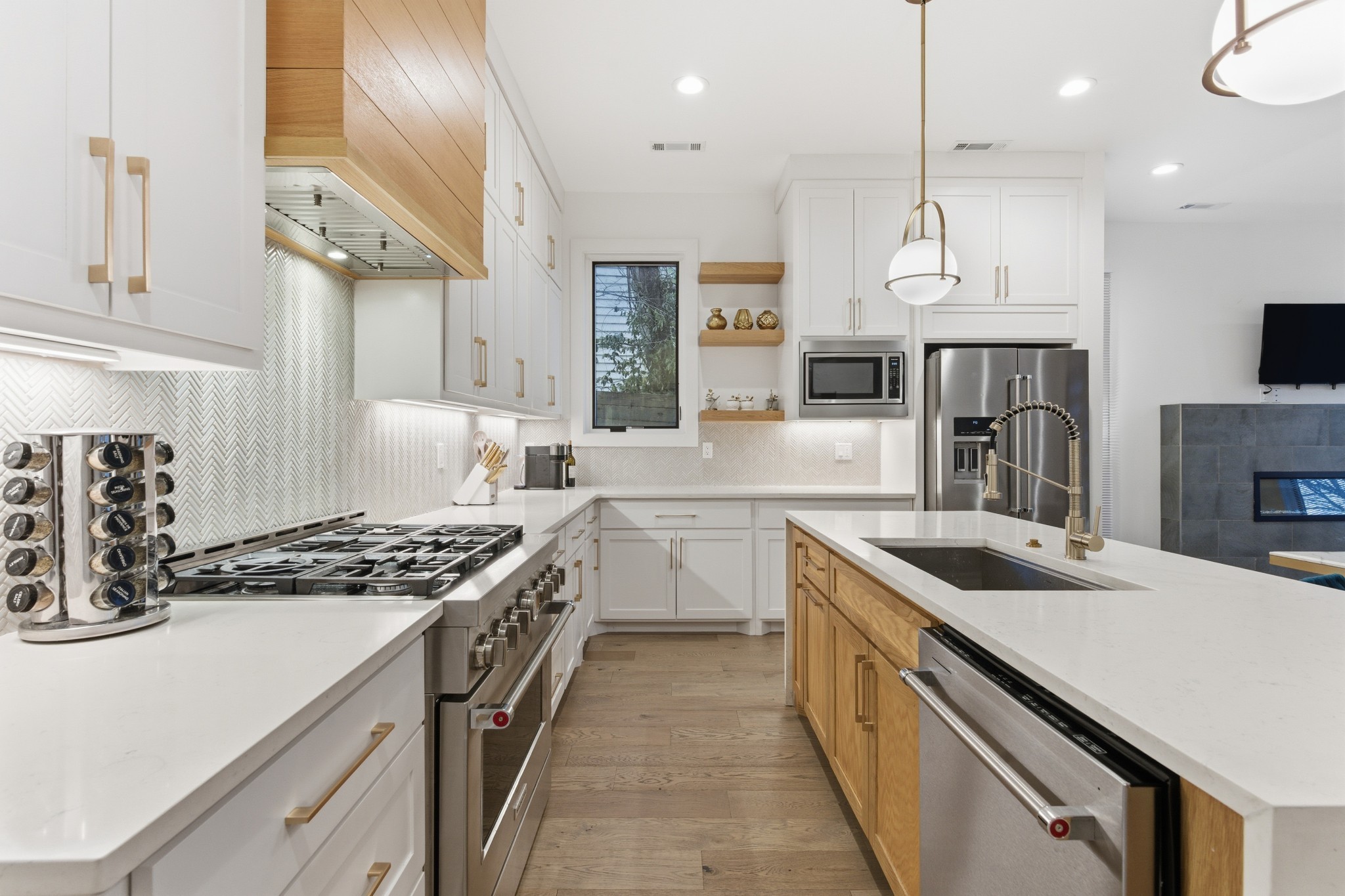 807 32nd Ave, N Unit: B