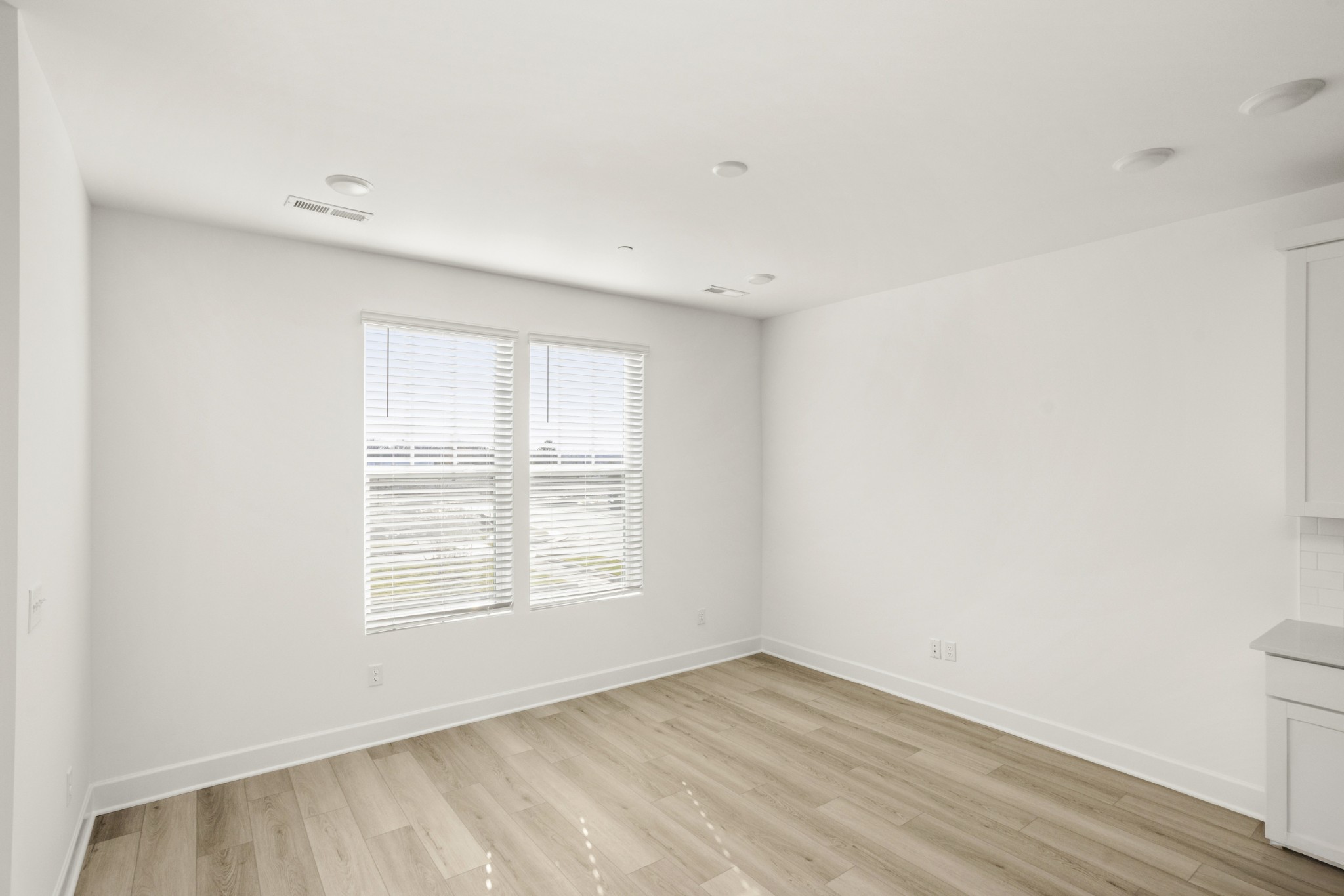 326 Lynwood Station Boulevard