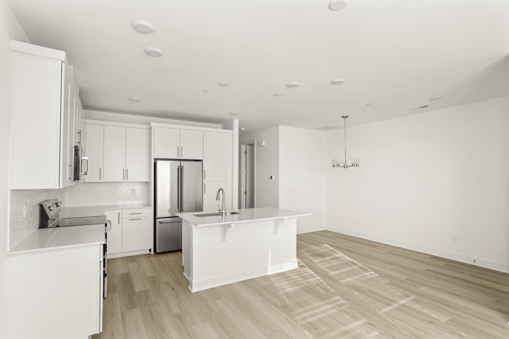 326 Lynwood Station Boulevard