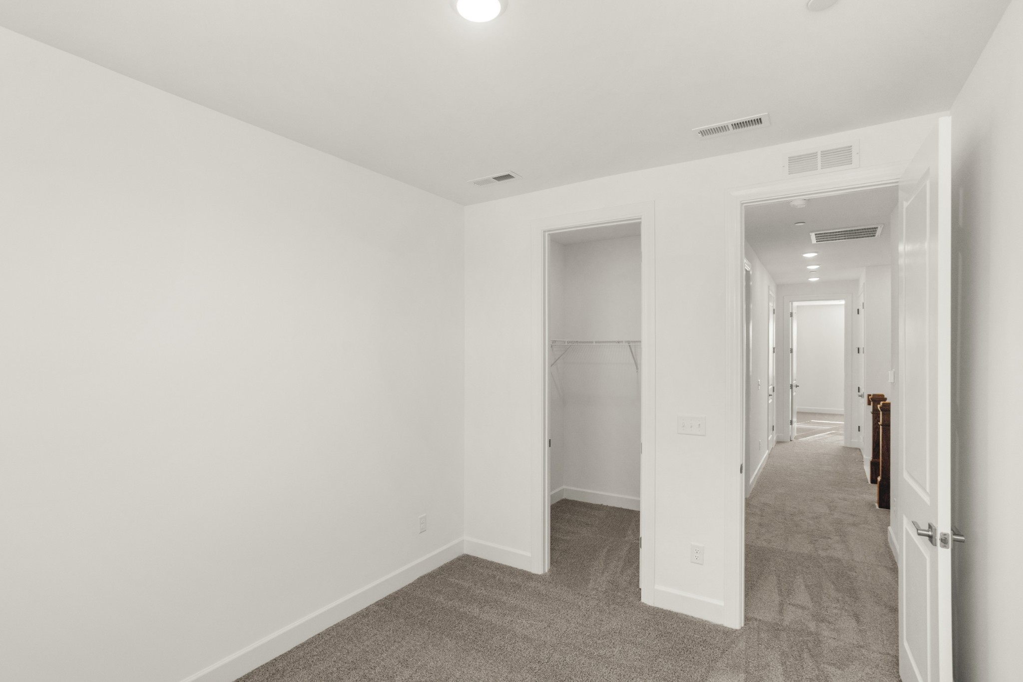 326 Lynwood Station Boulevard