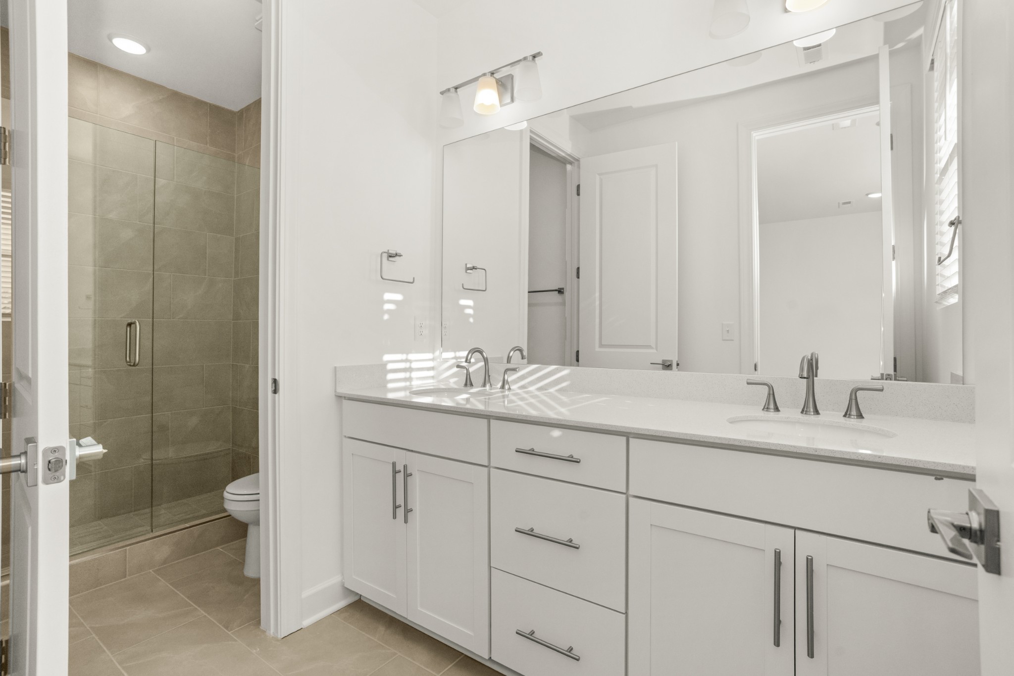 326 Lynwood Station Boulevard