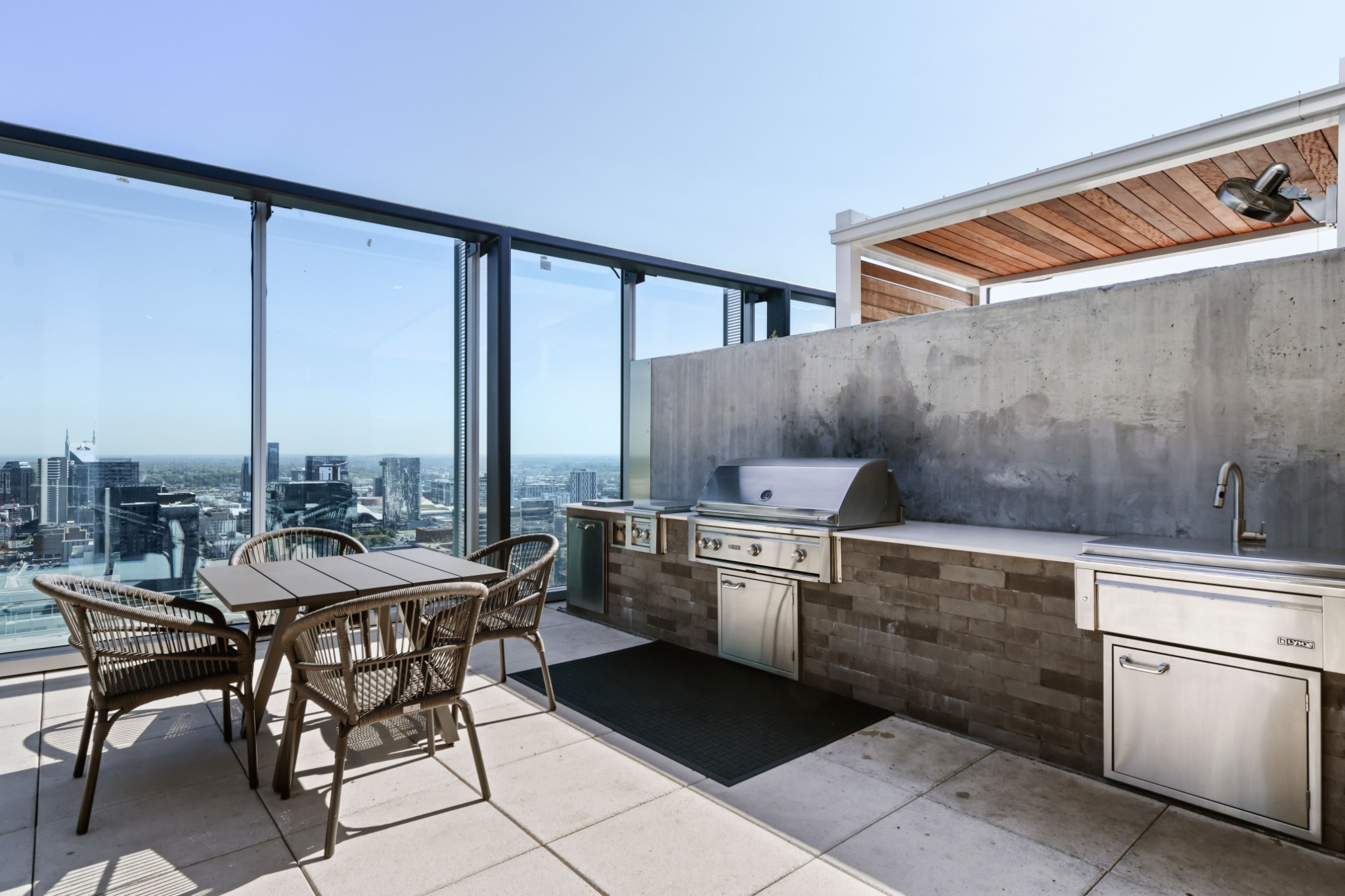 1616 West End Ave Unit: 1704
