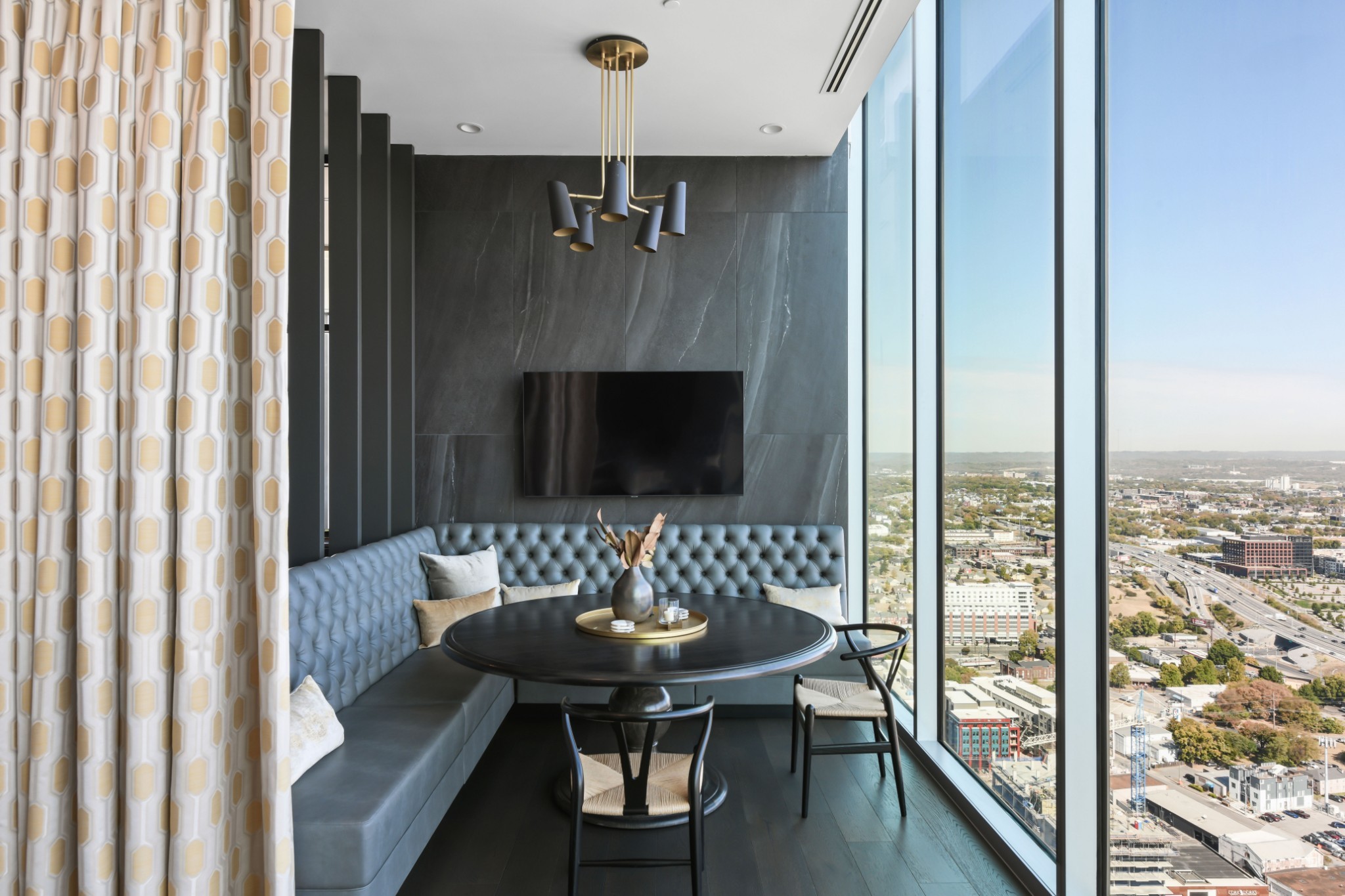 1616 West End Ave Unit: 1704