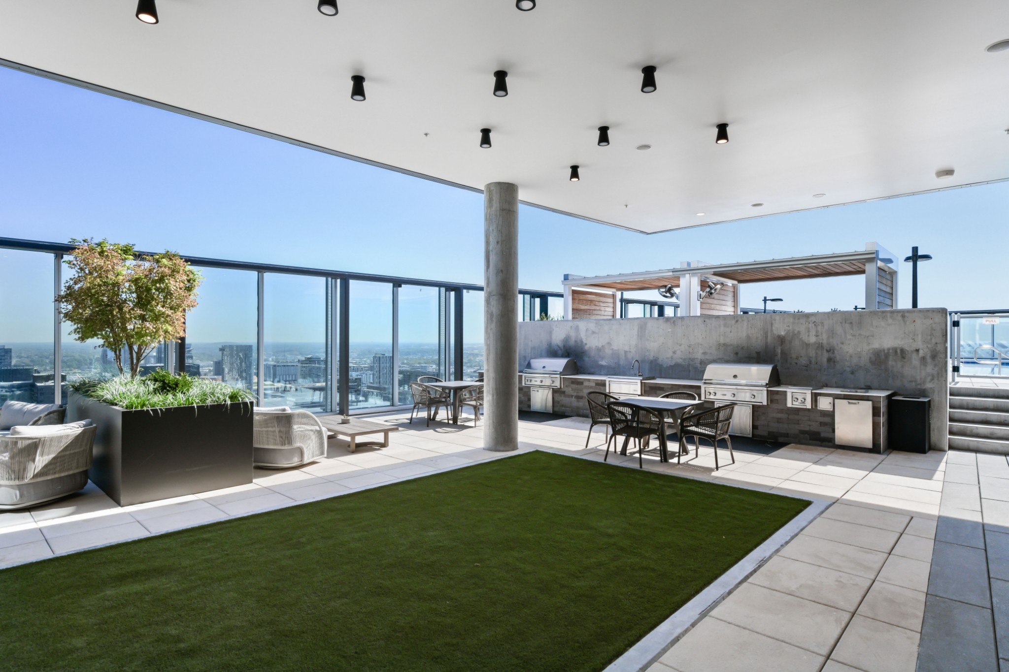 1616 West End Ave Unit: 1704