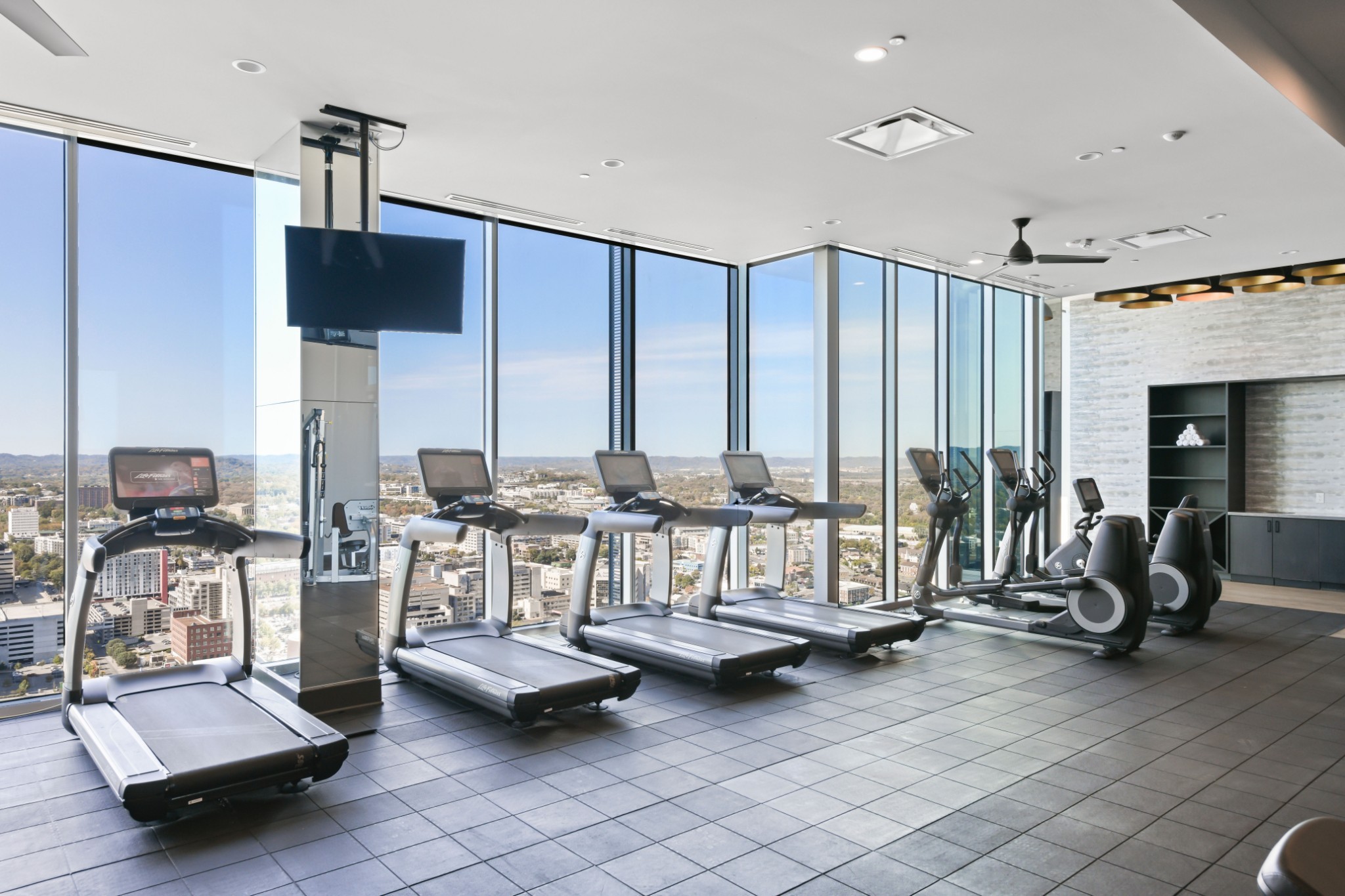 1616 West End Ave Unit: 1704