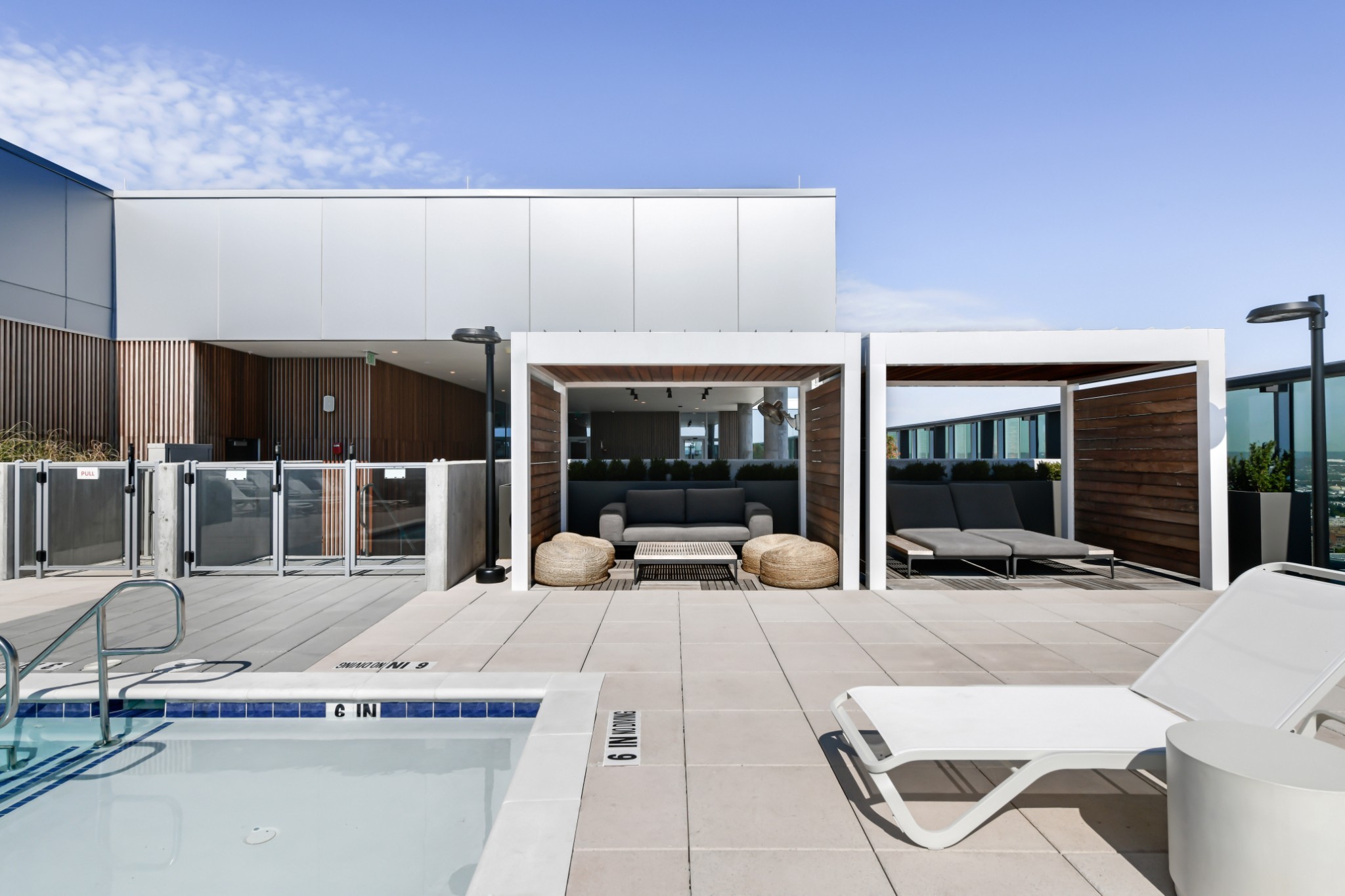1616 West End Ave Unit: 1704