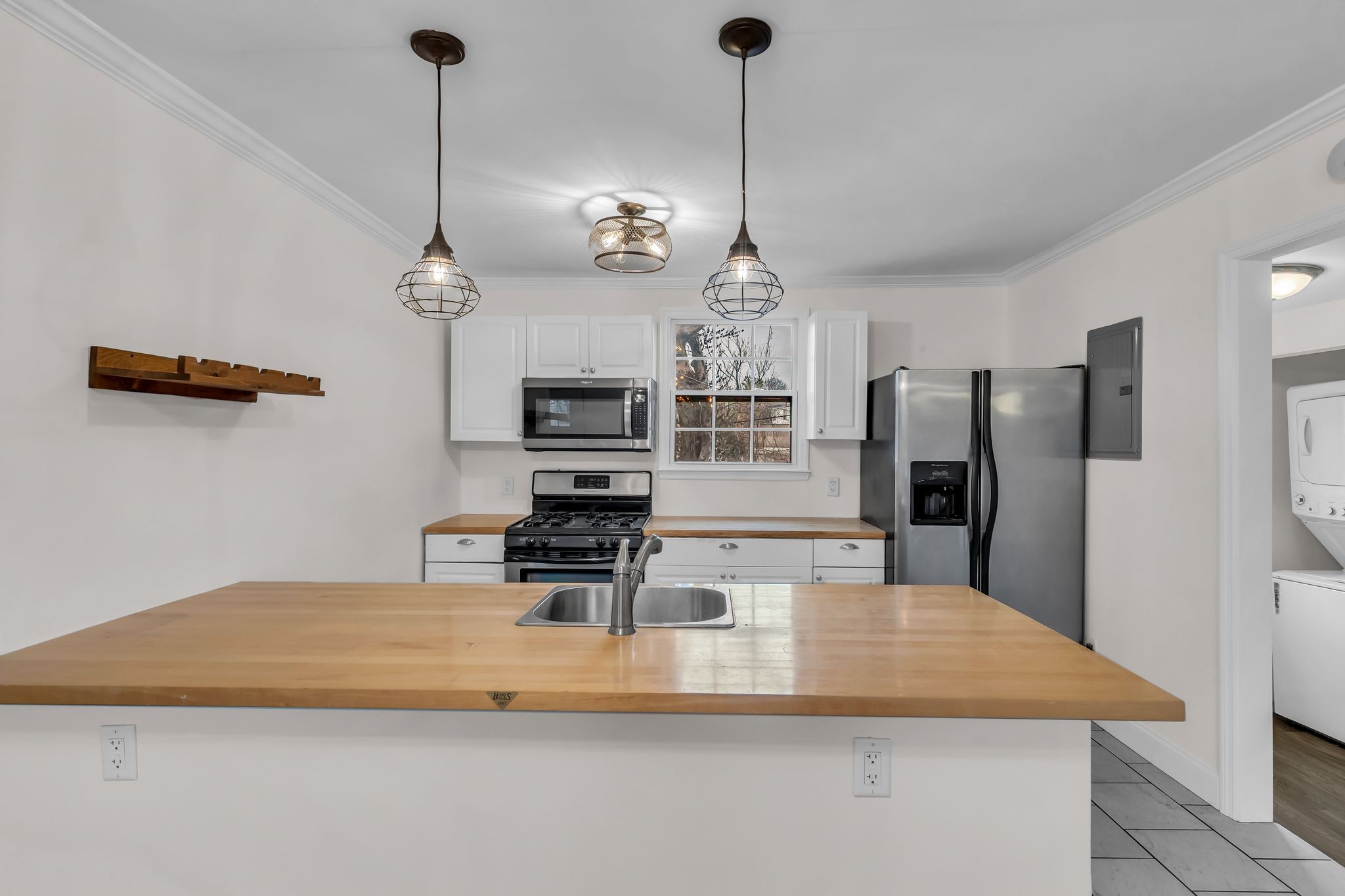 1421 Electric Avenue