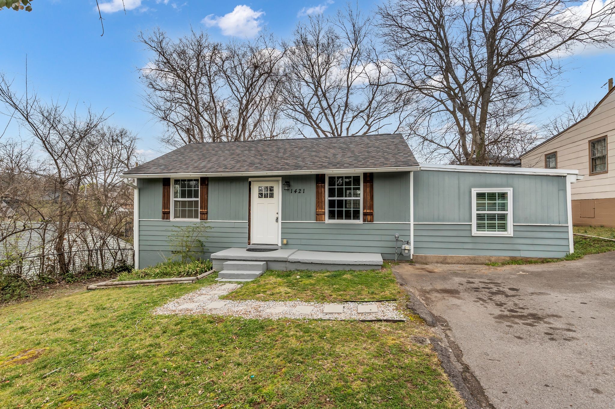 1421 Electric Avenue