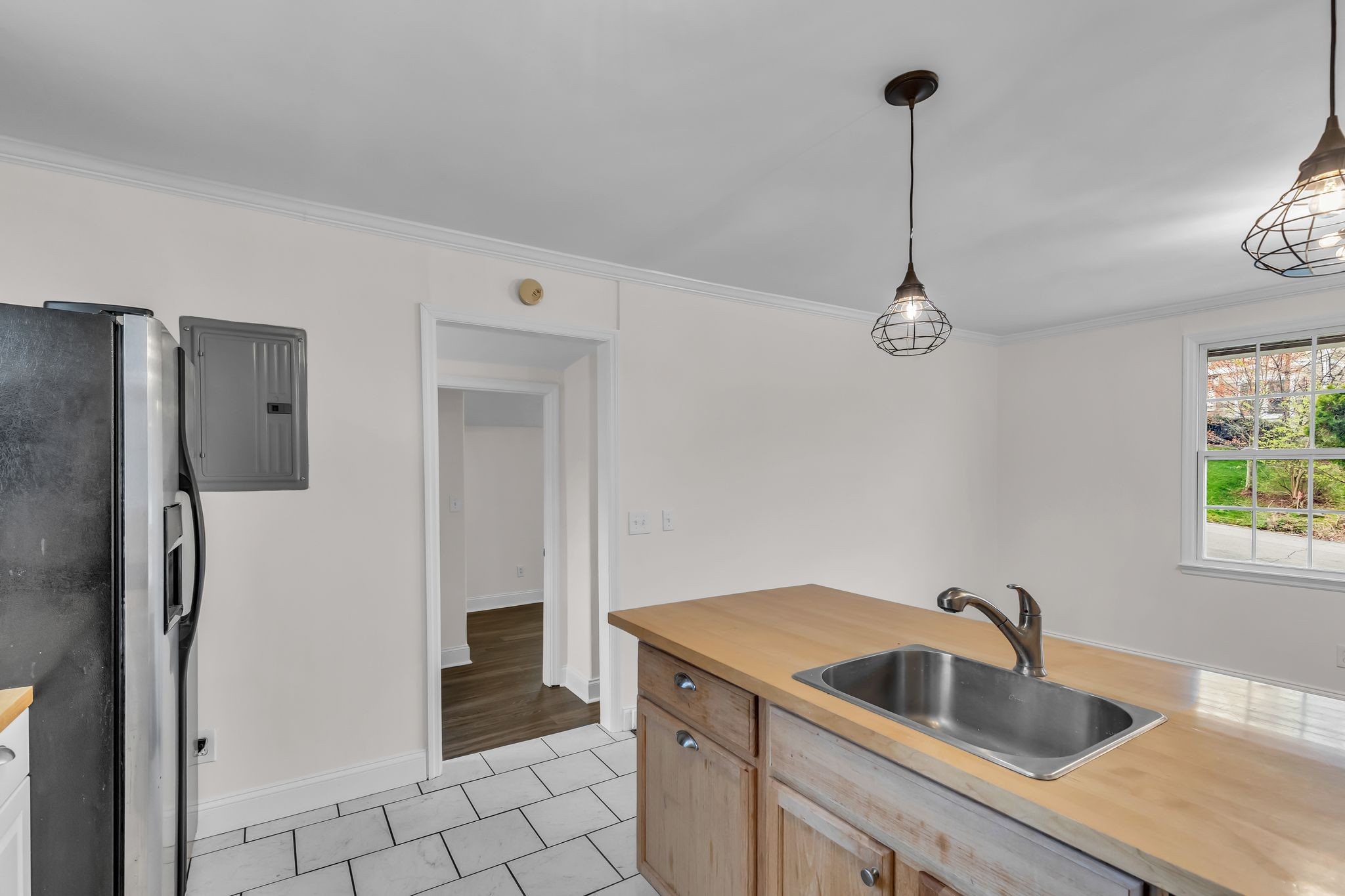 1421 Electric Avenue