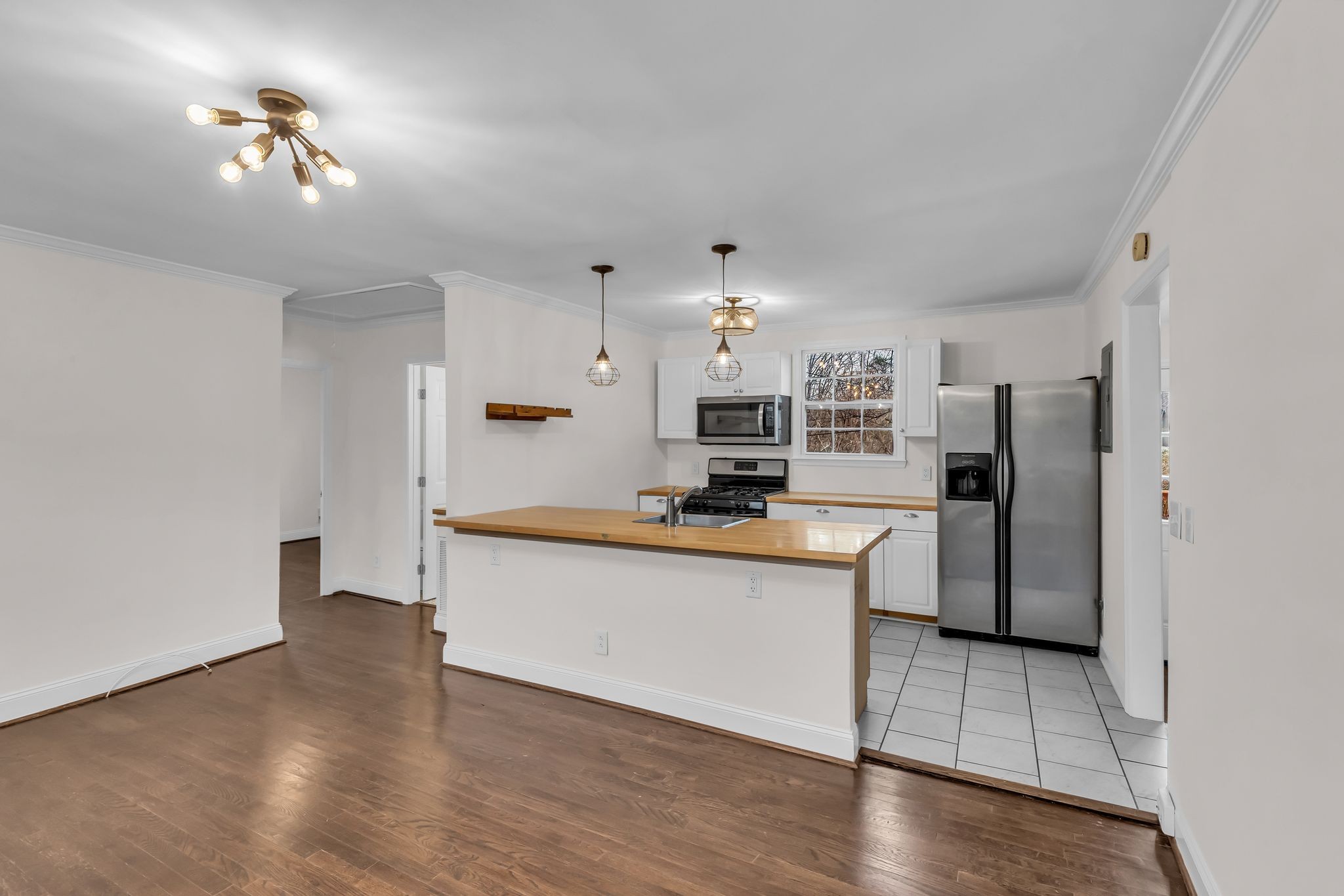 1421 Electric Avenue