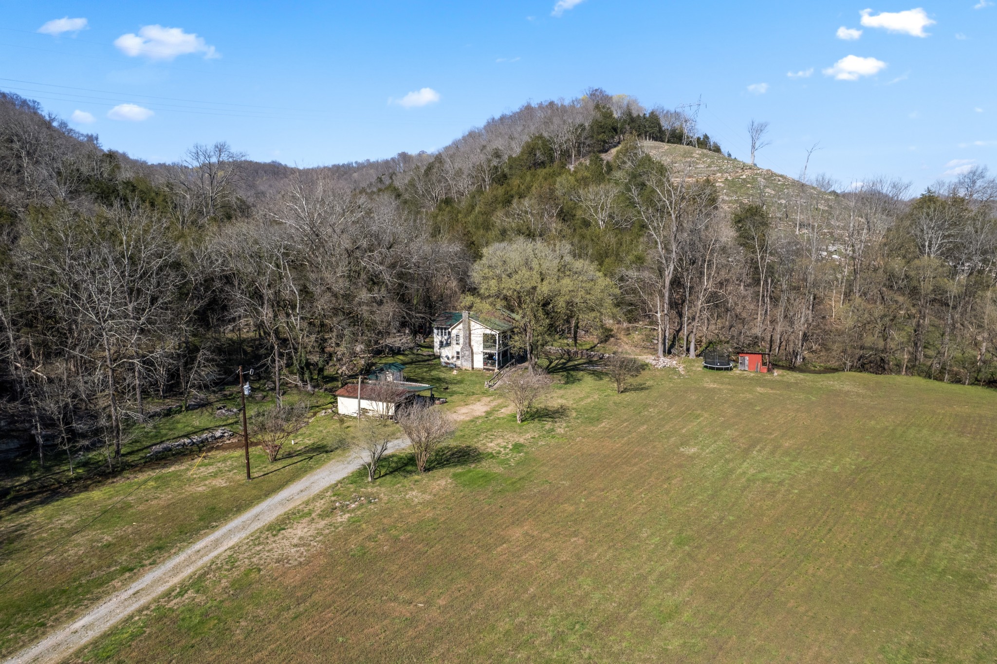 2203 Stones River Rd