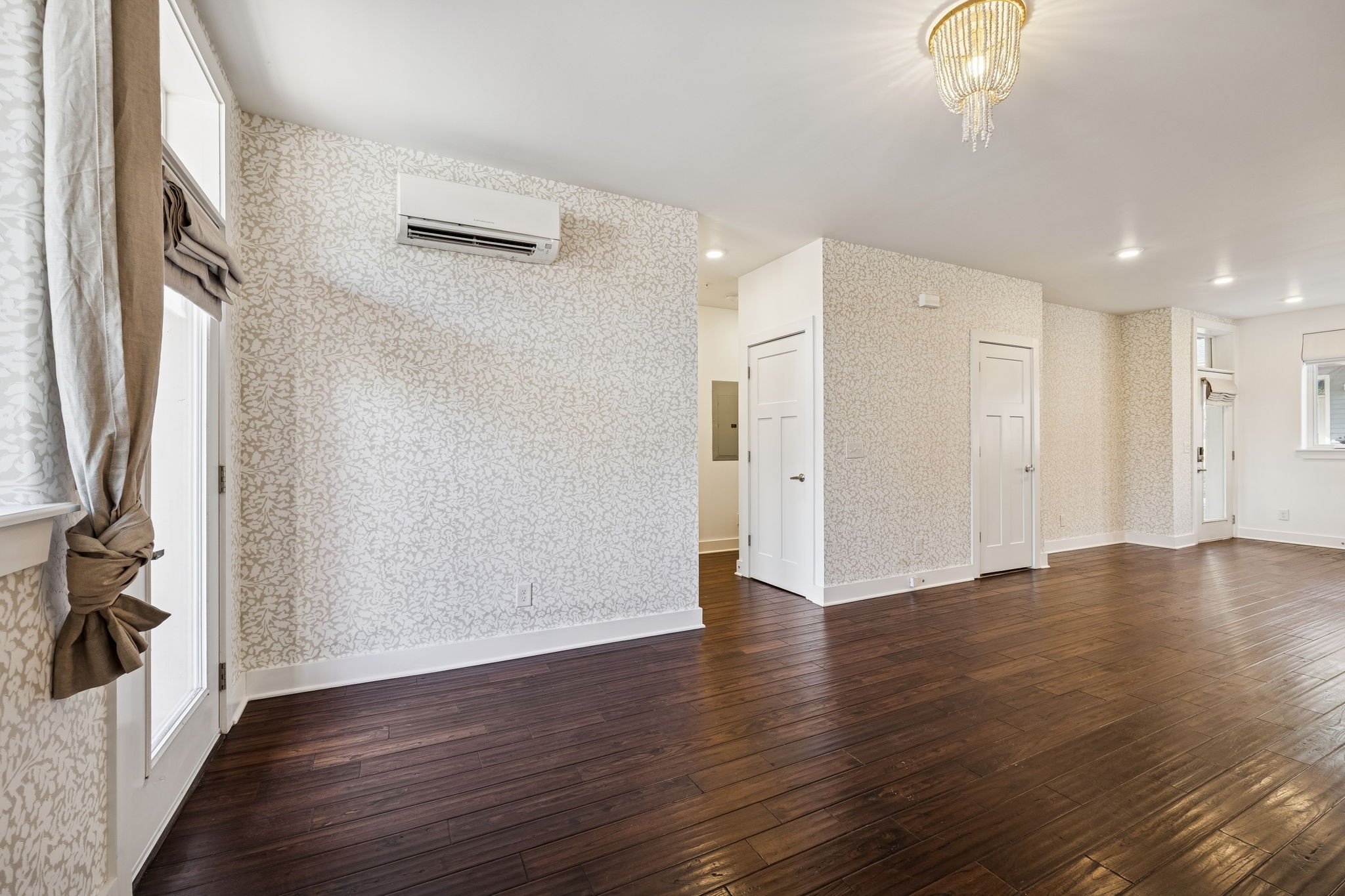 1325 5th Ave, N Unit: 4