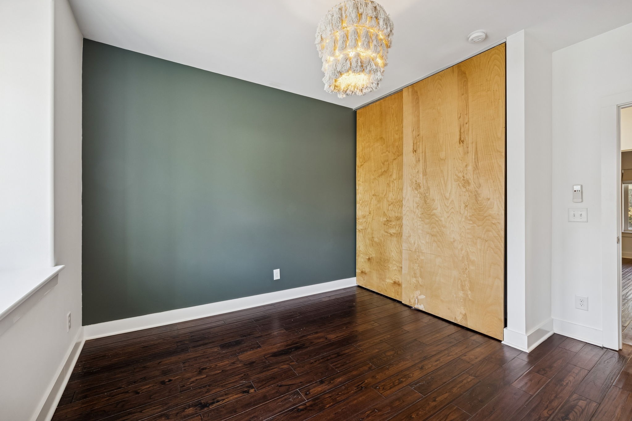 1325 5th Ave, N Unit: 4