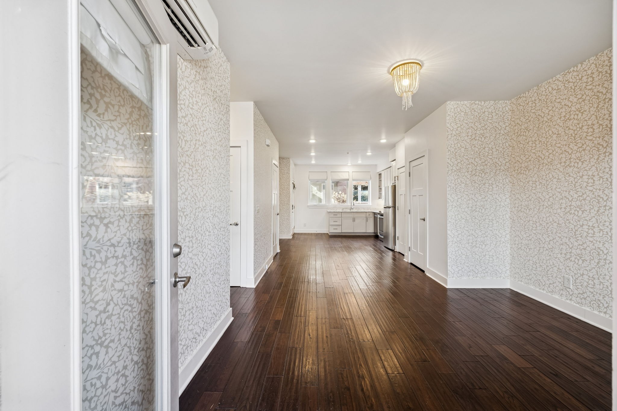 1325 5th Ave, N Unit: 4