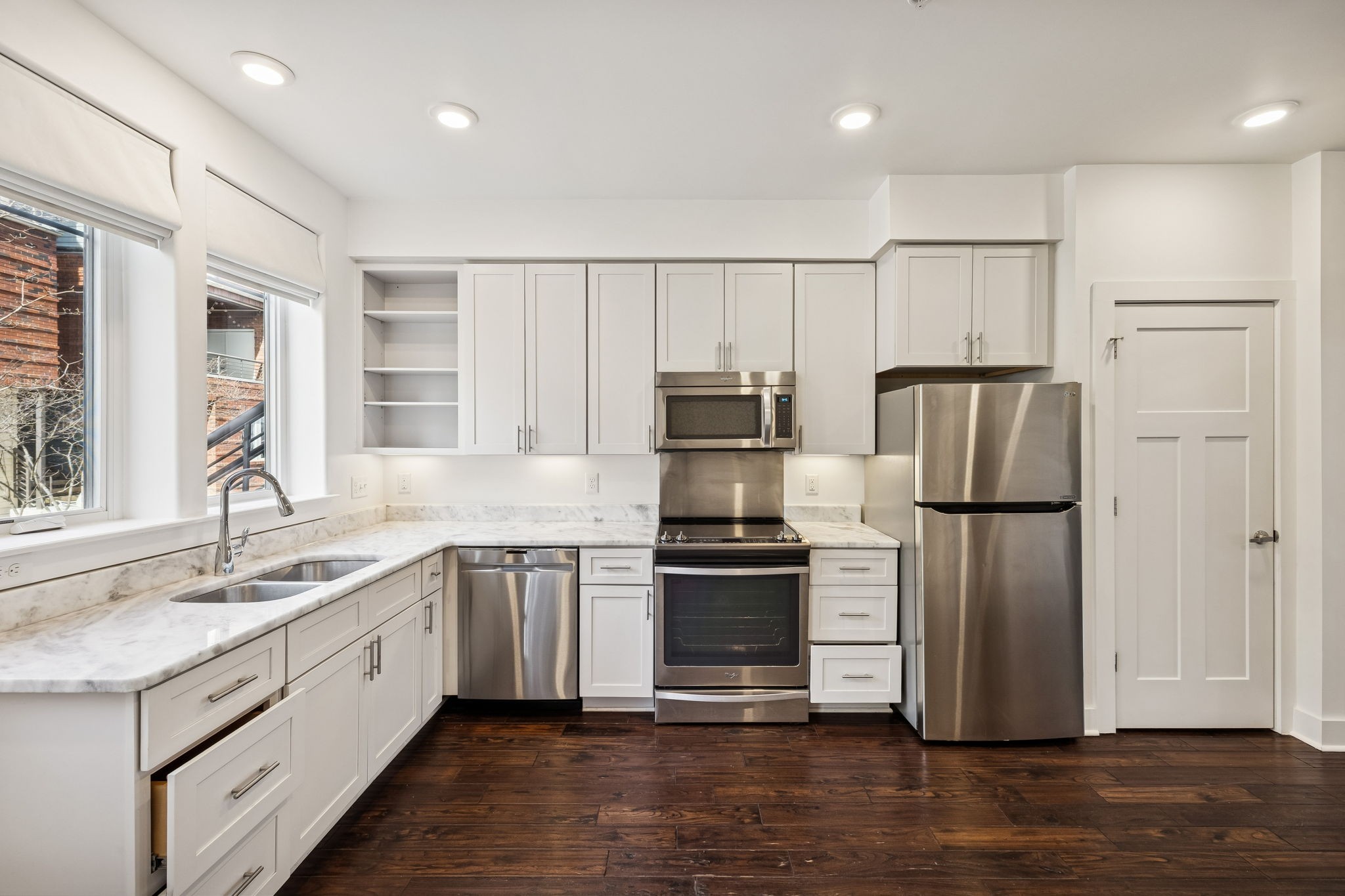 1325 5th Ave, N Unit: 4