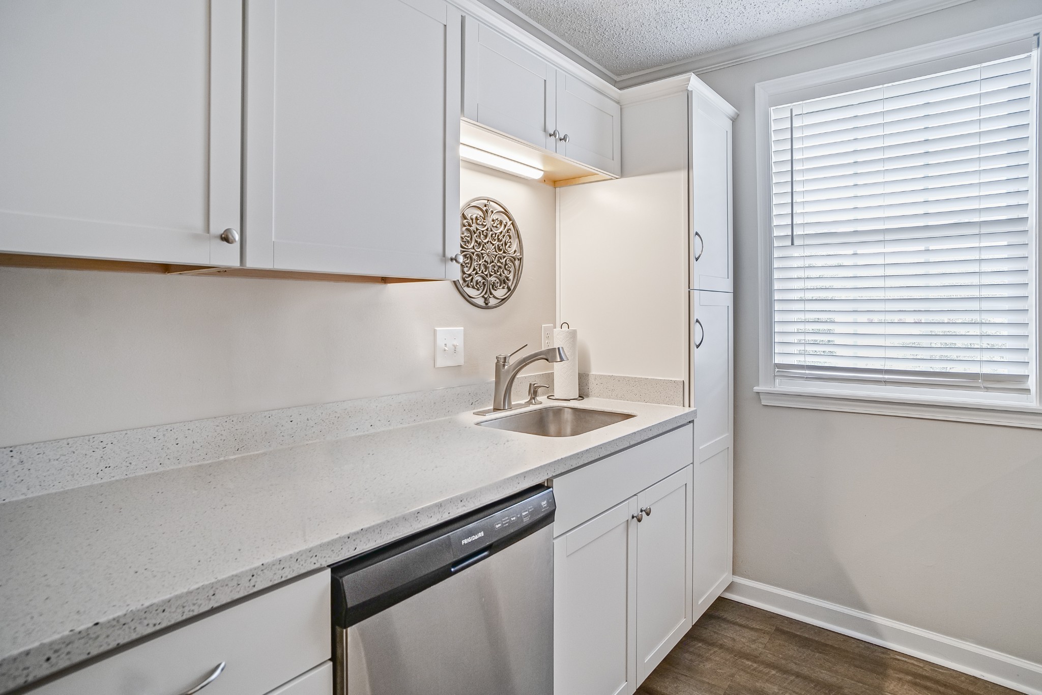 1301 Neelys Bend Rd Unit: 14