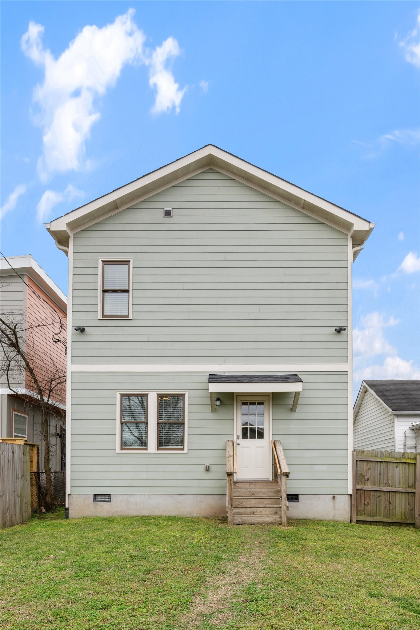 1716 Underwood St