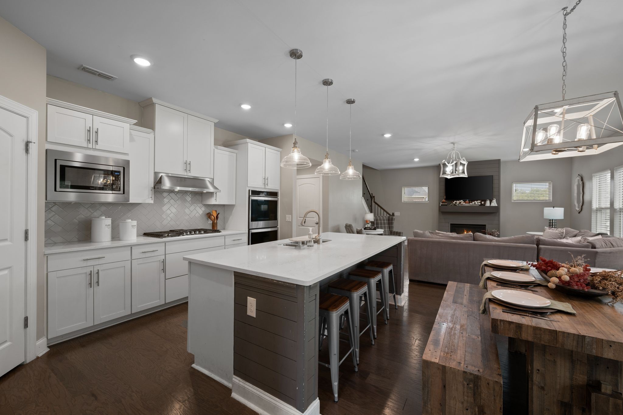 1717 Boardwalk Pl