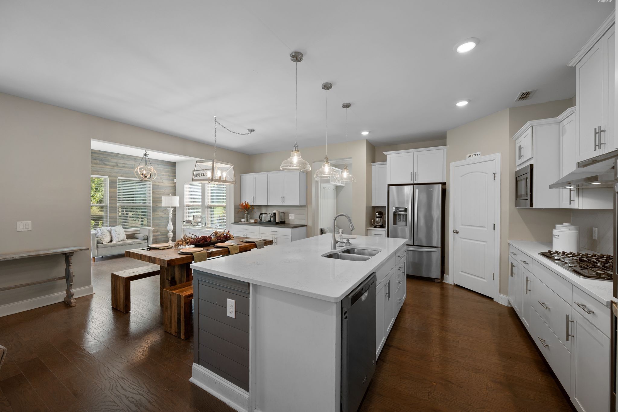 1717 Boardwalk Pl