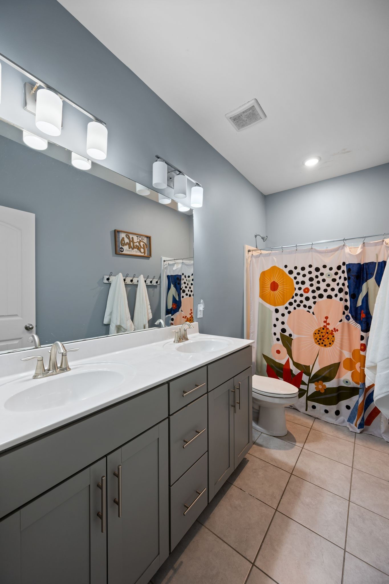 1717 Boardwalk Pl