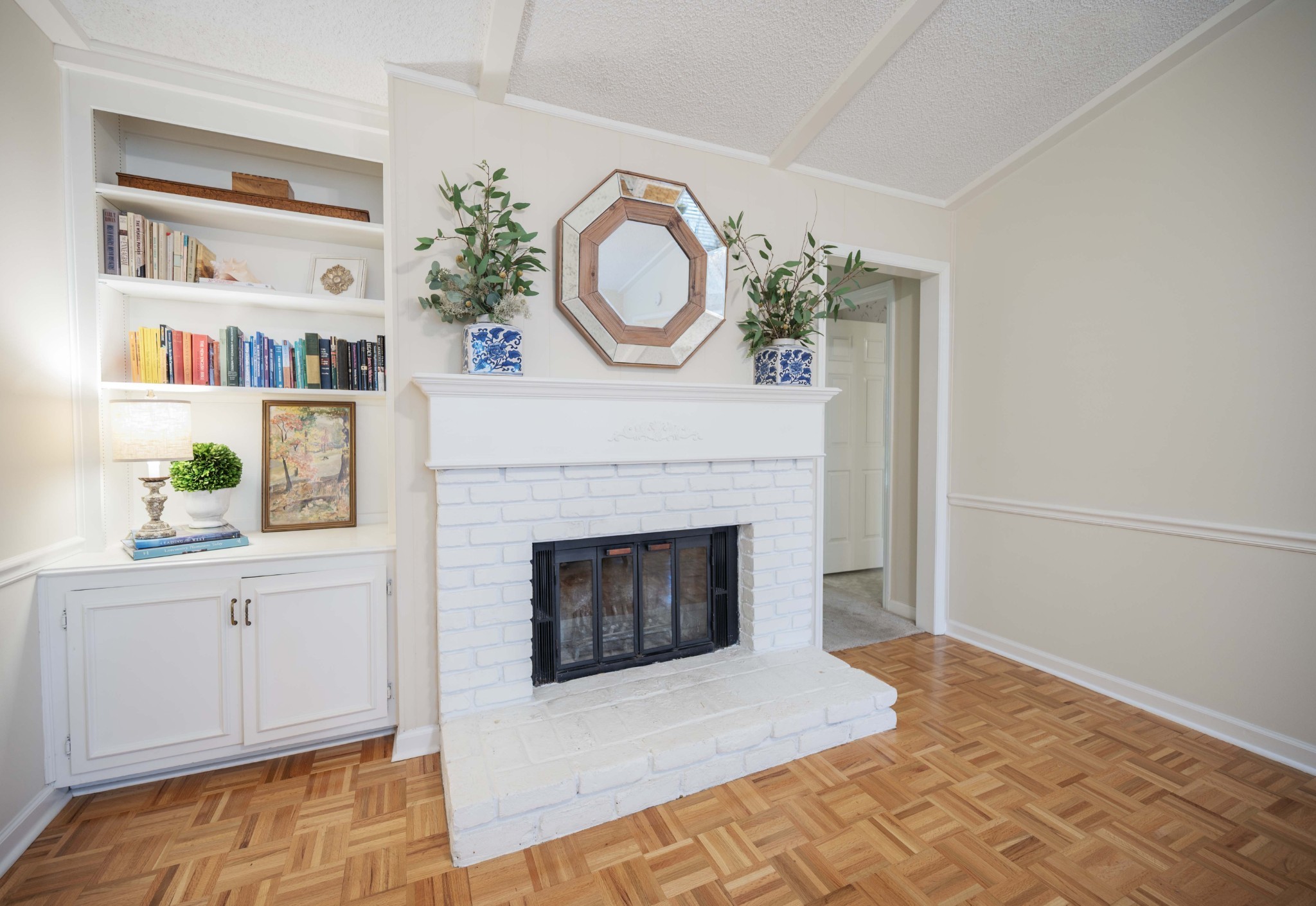 1126 E Northfield Blvd