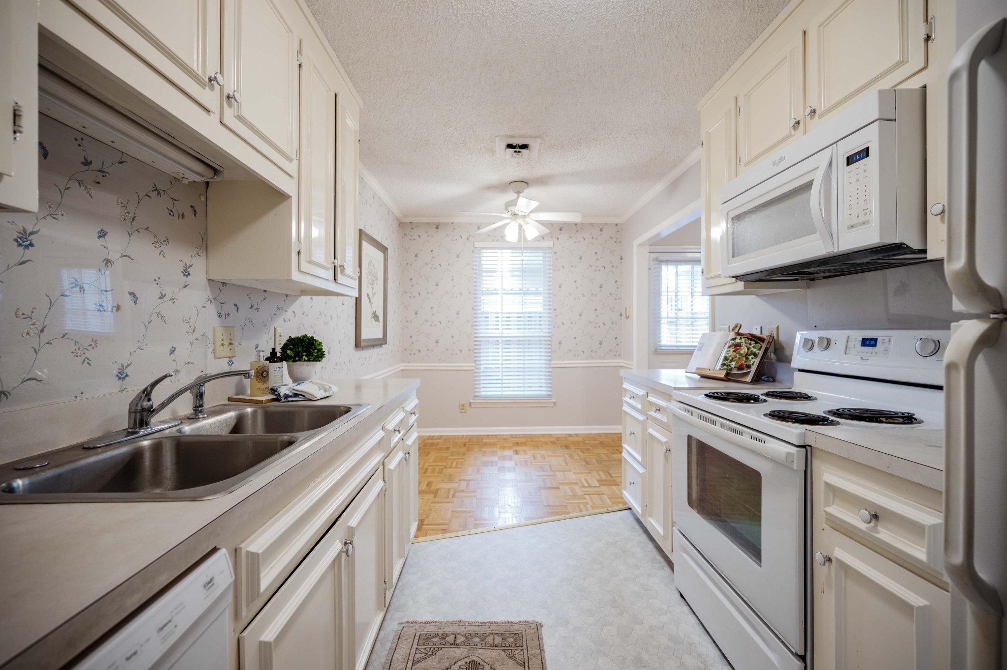 1126 E Northfield Blvd