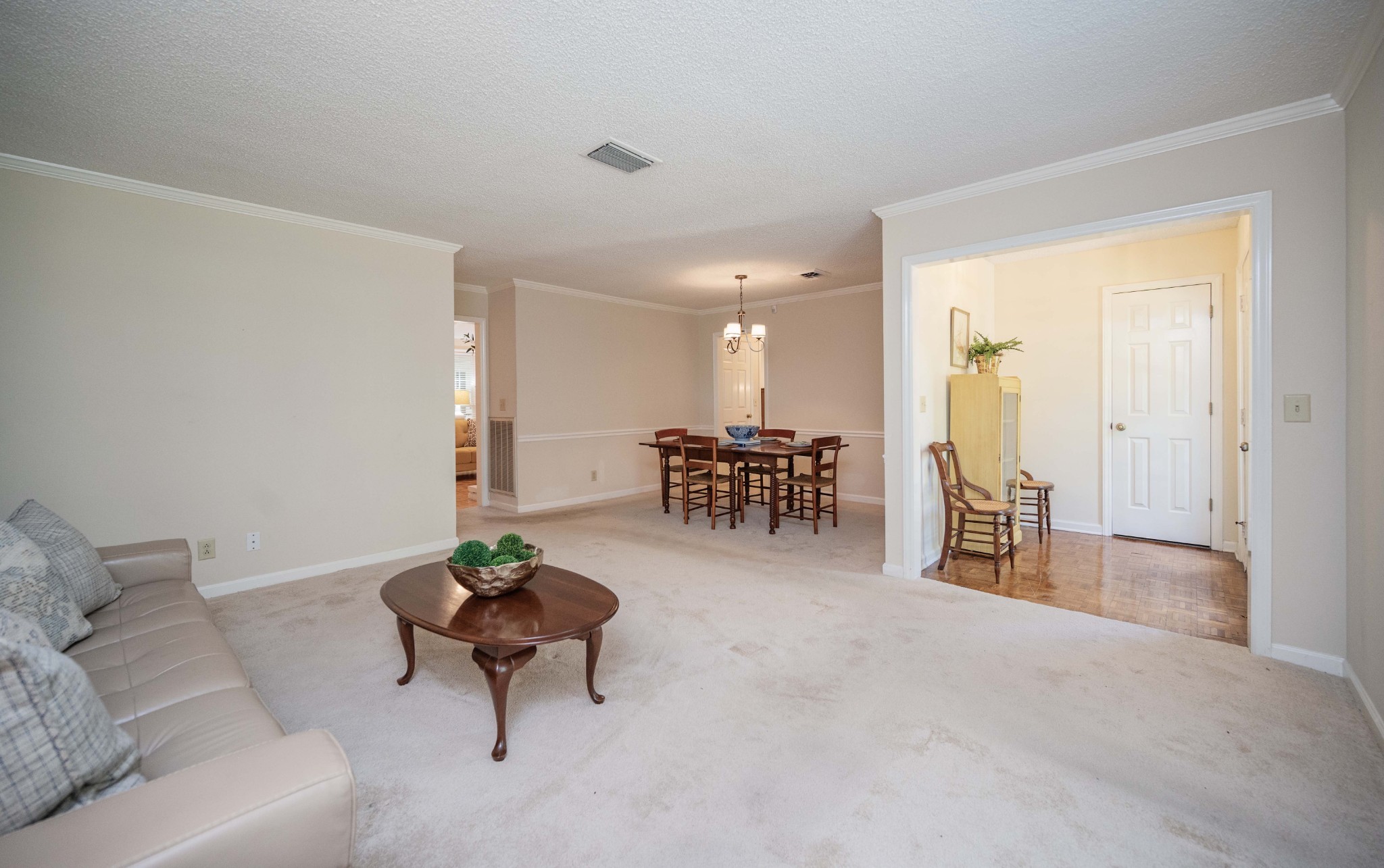 1126 E Northfield Blvd