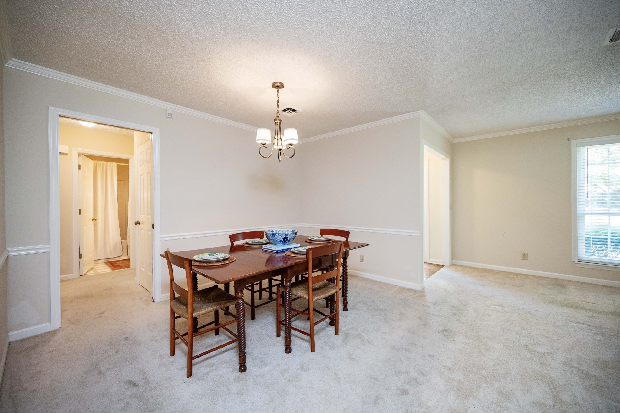 1126 E Northfield Blvd