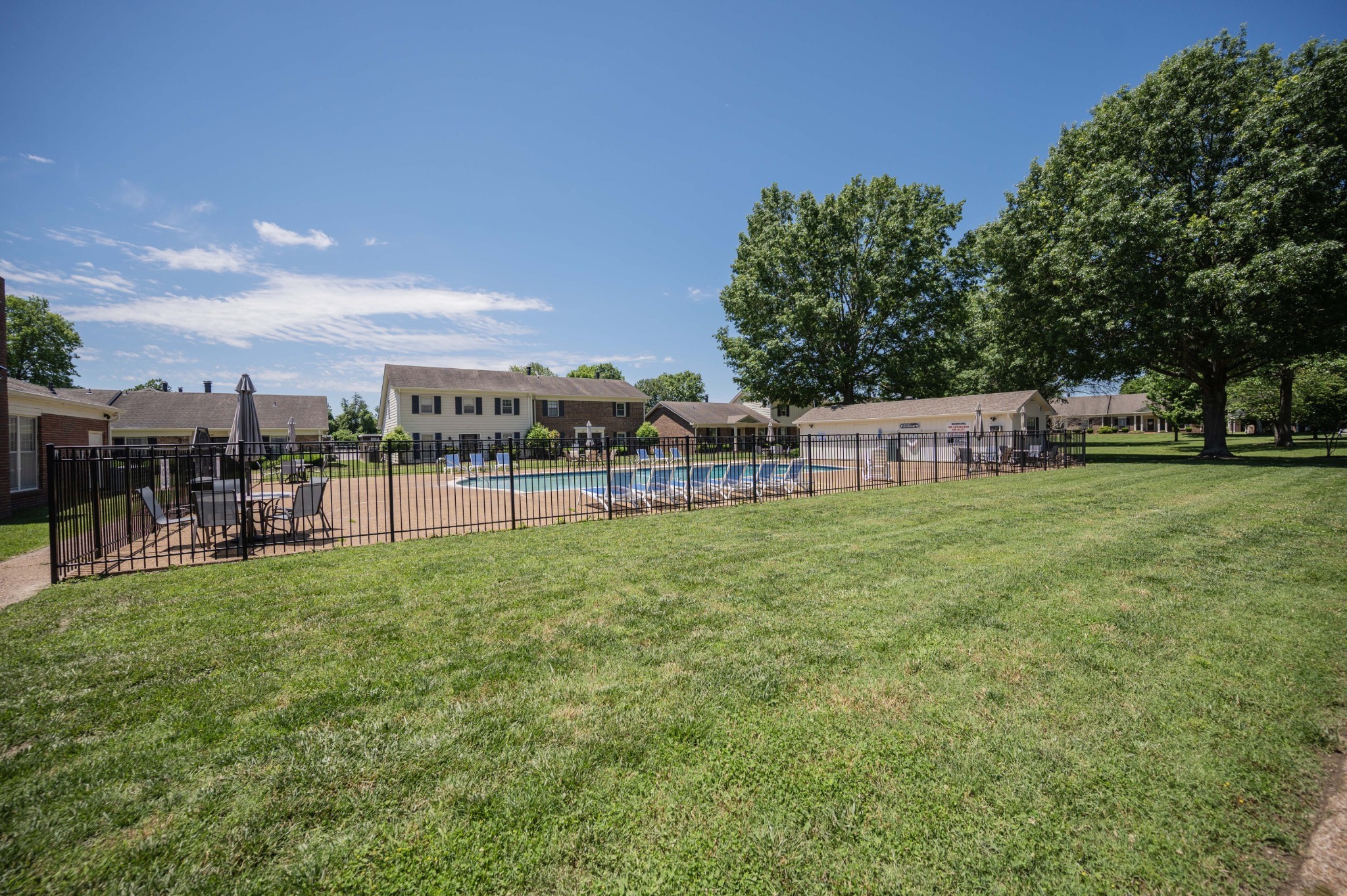 1126 E Northfield Blvd