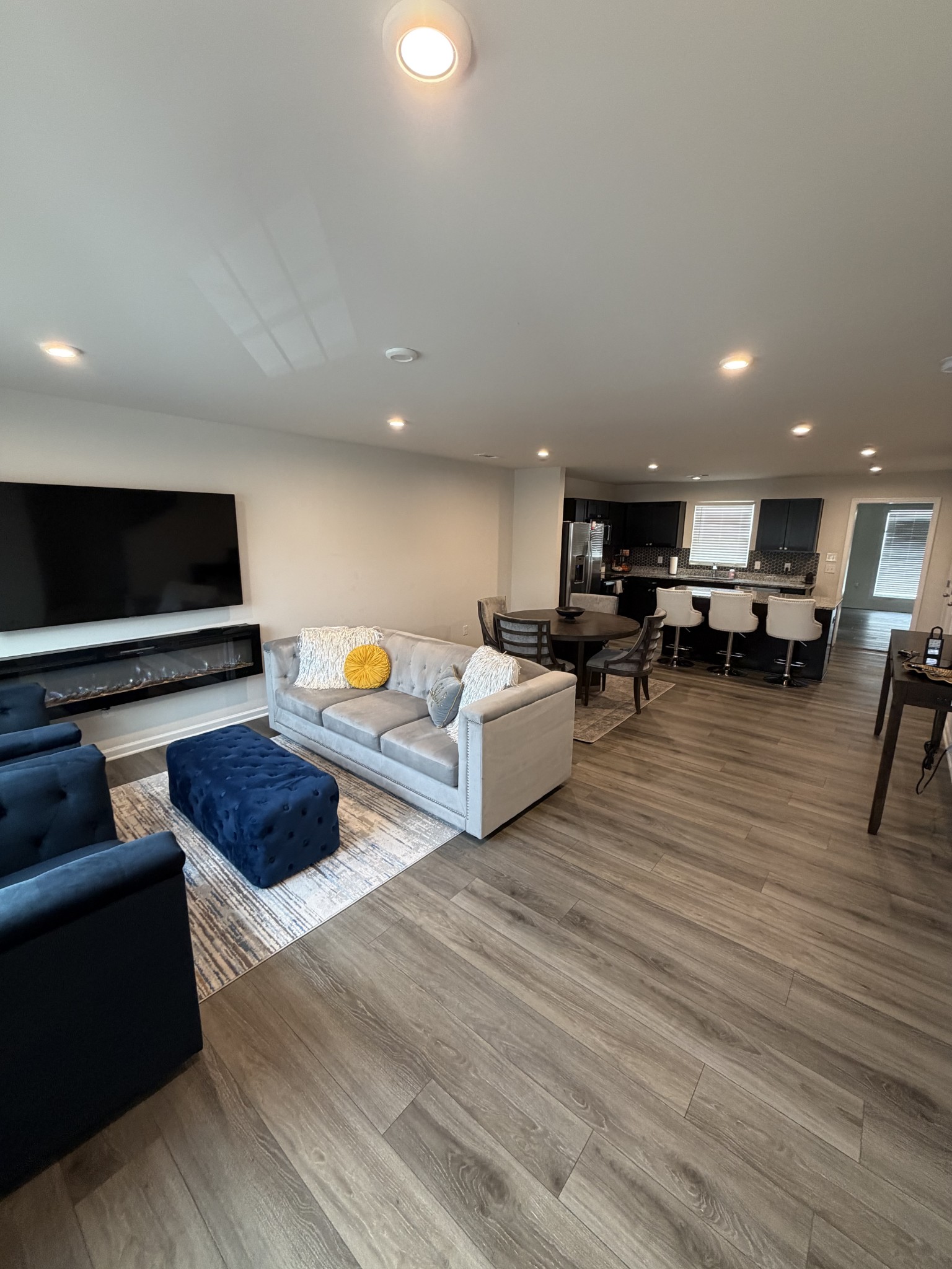 5418 Walnut Chase Dr