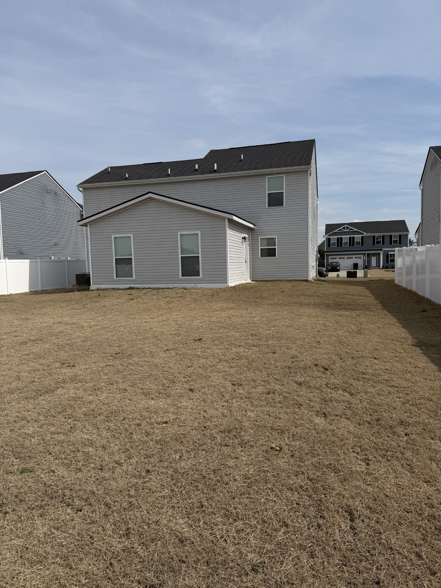 5418 Walnut Chase Dr