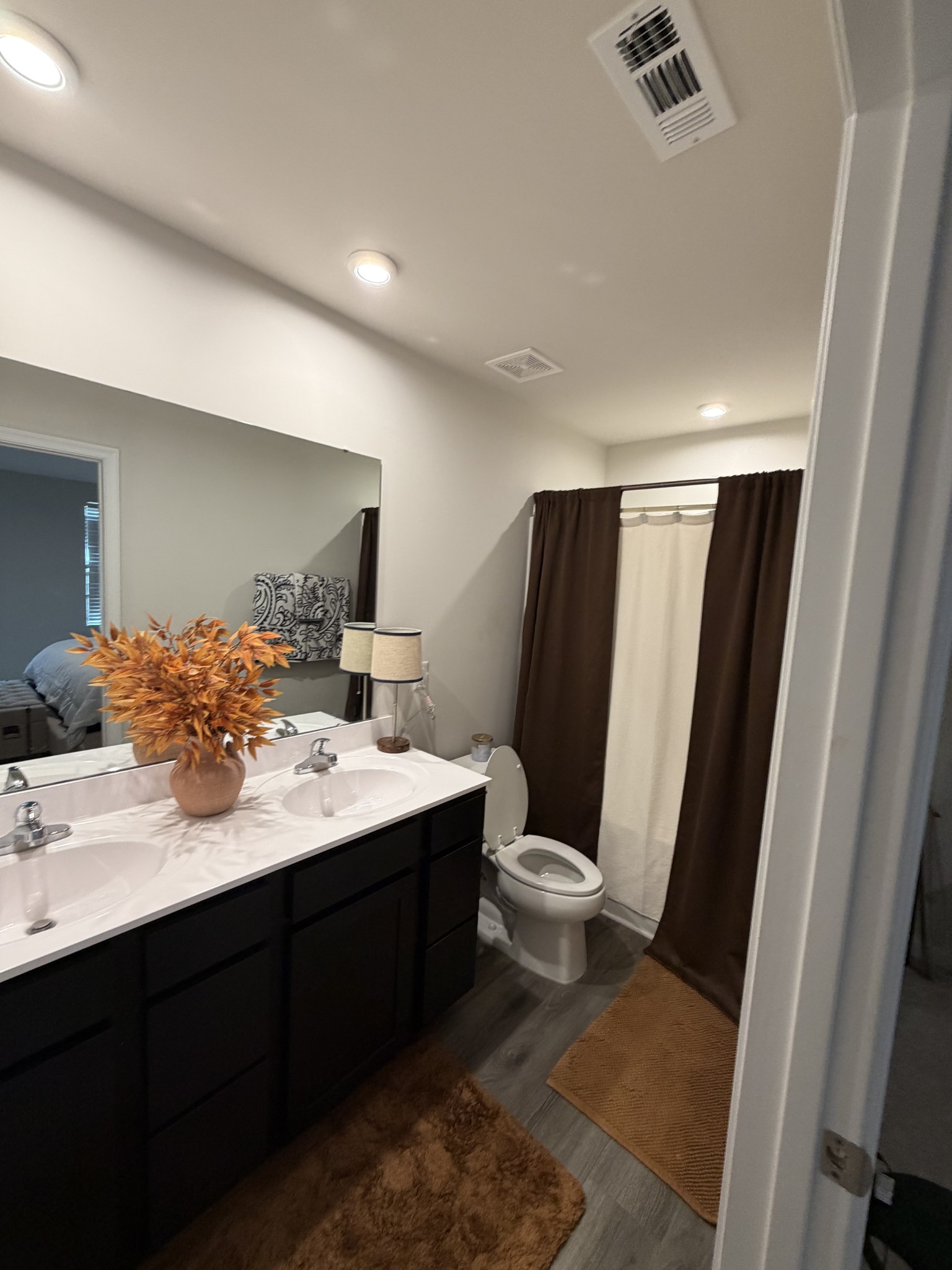 5418 Walnut Chase Dr