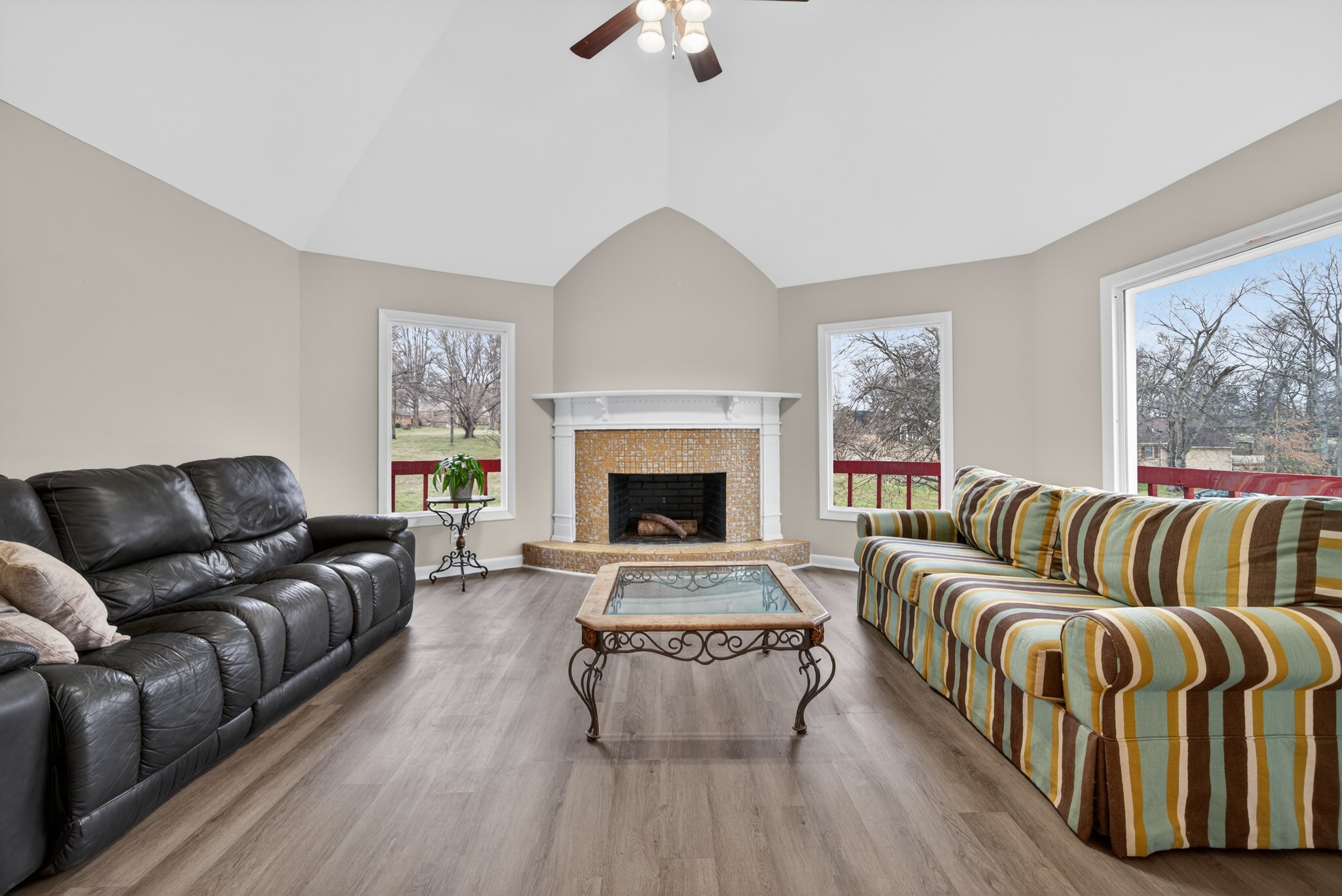 203 Buena Vista Dr