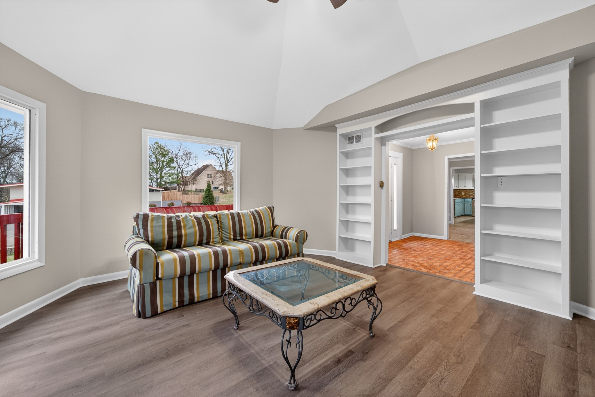 203 Buena Vista Dr