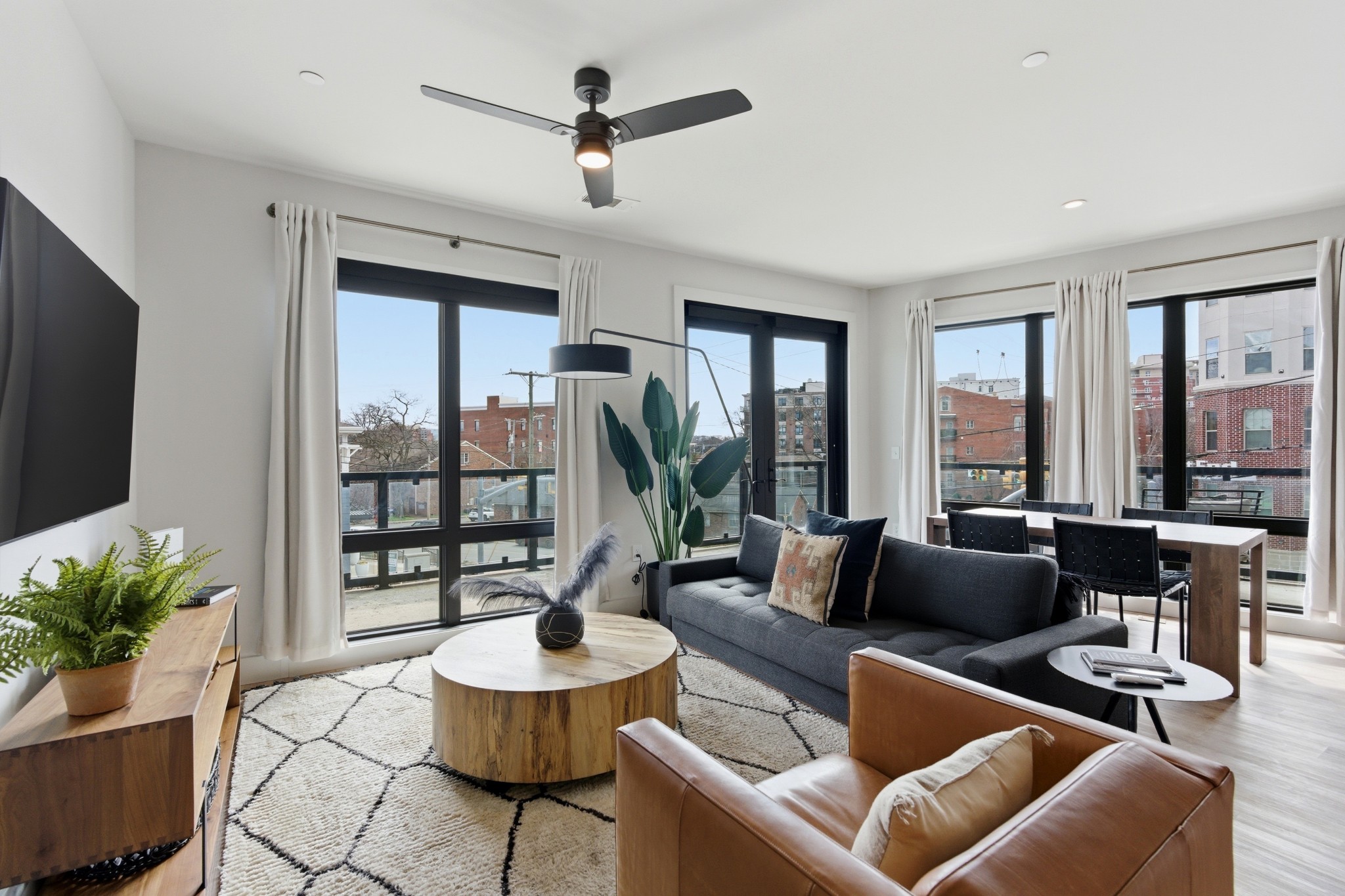 303 31st Ave, N Unit: 209