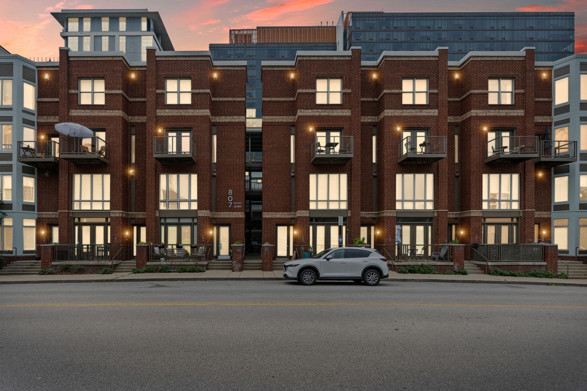 807 18th Ave, S Unit: 414