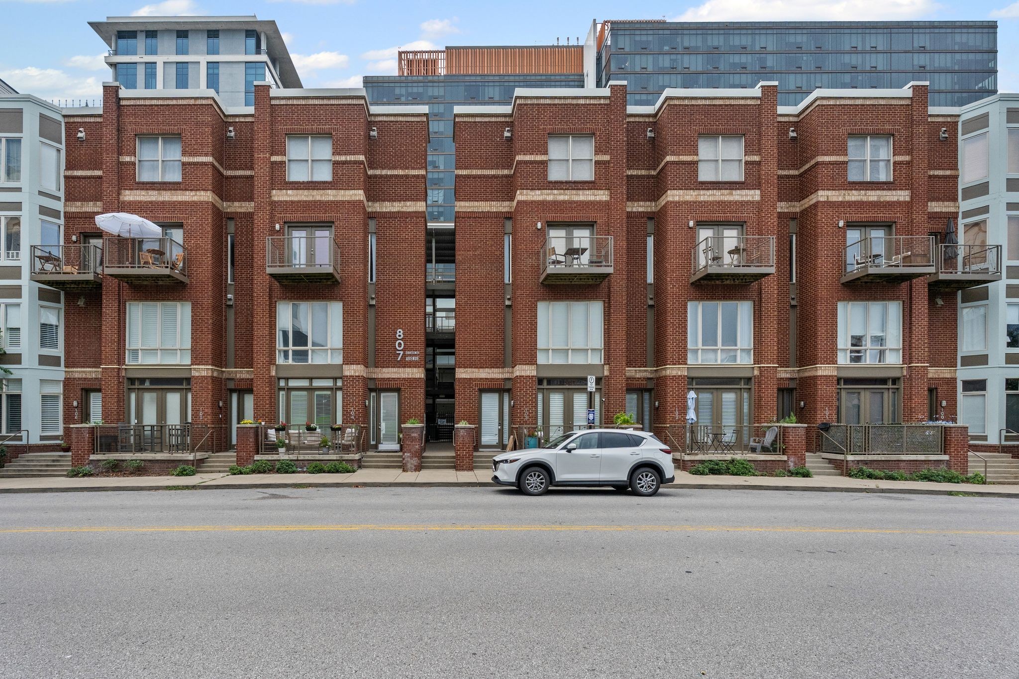 807 18th Ave, S Unit: 414