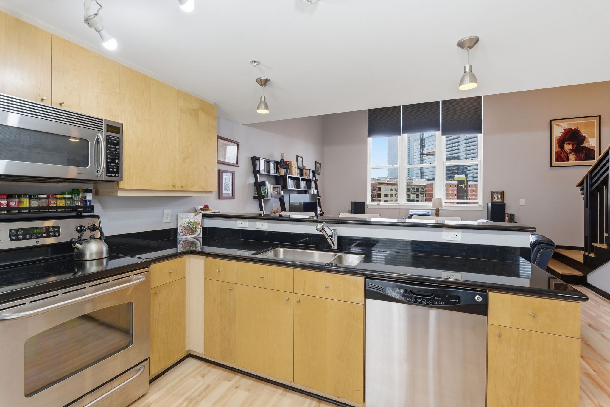 807 18th Ave, S Unit: 414