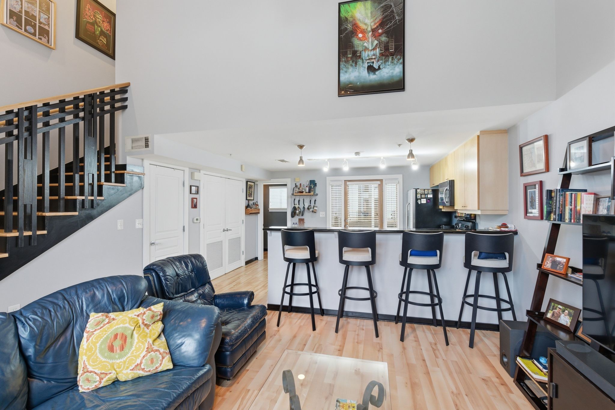 807 18th Ave, S Unit: 414