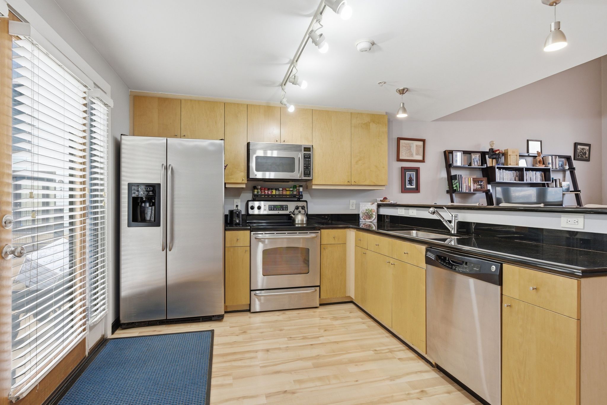 807 18th Ave, S Unit: 414