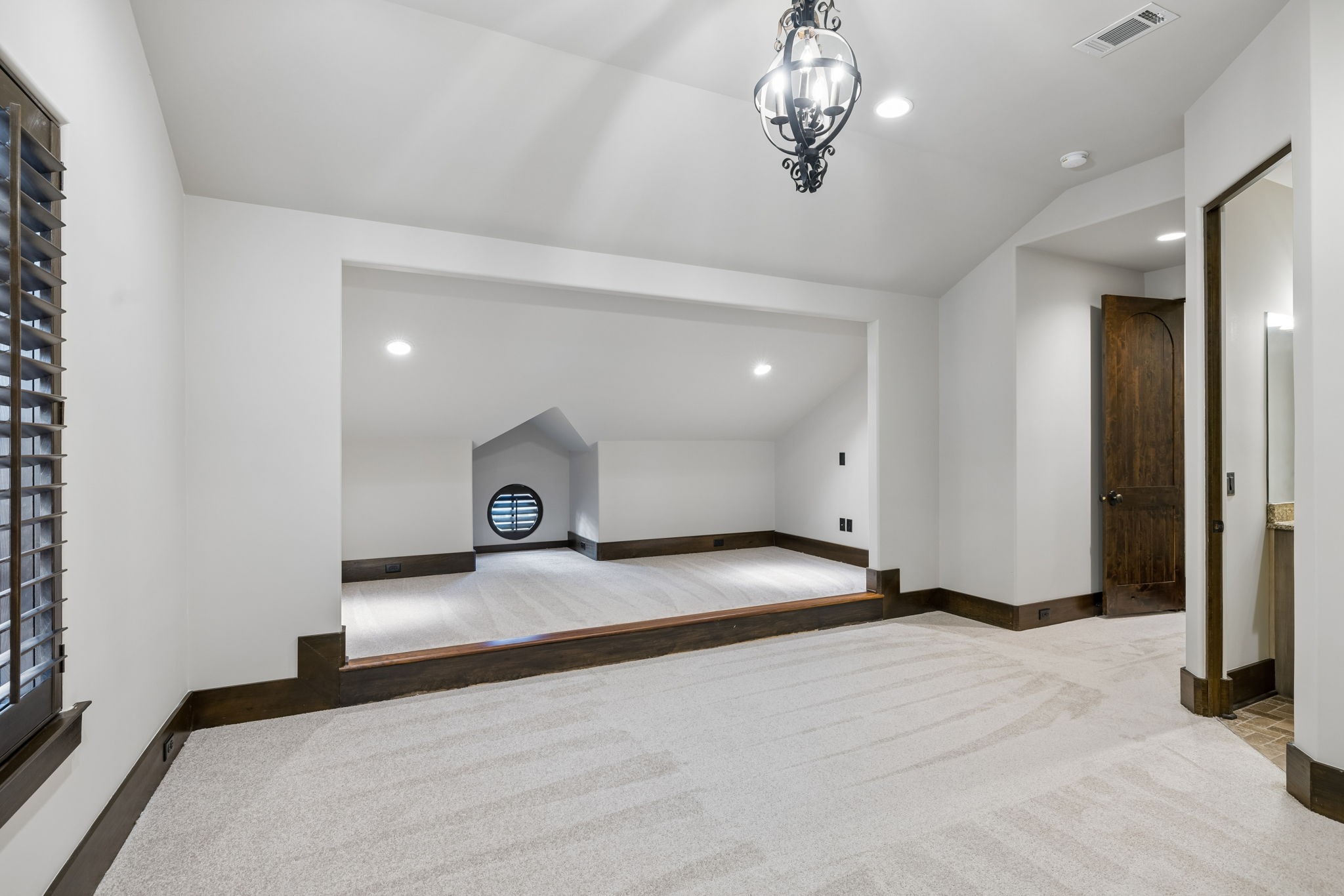 1606 Championship Blvd