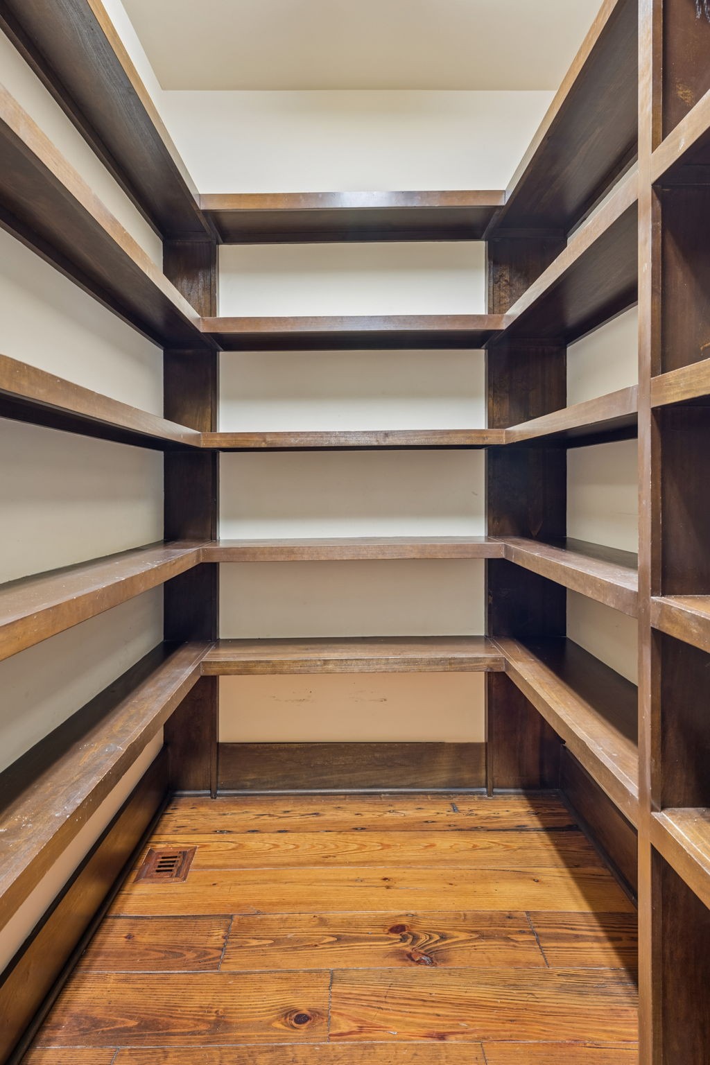 1606 Championship Blvd