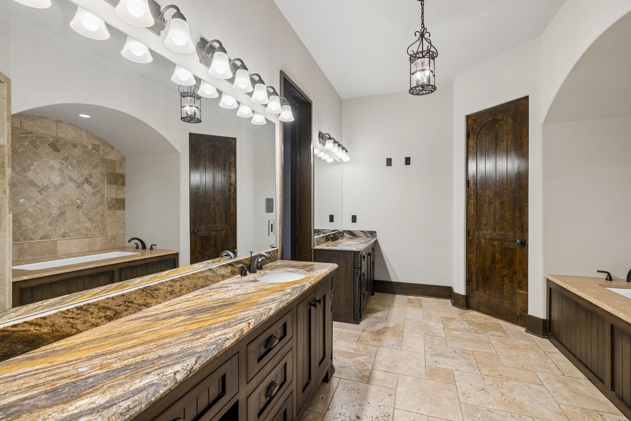 1606 Championship Blvd