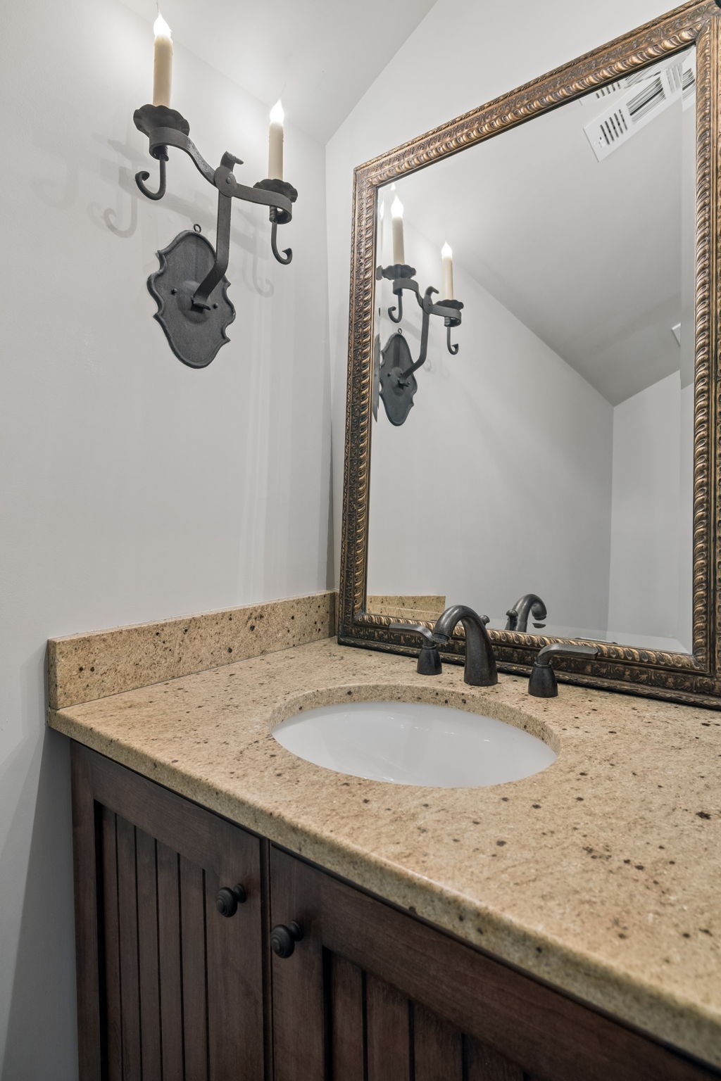 1606 Championship Blvd