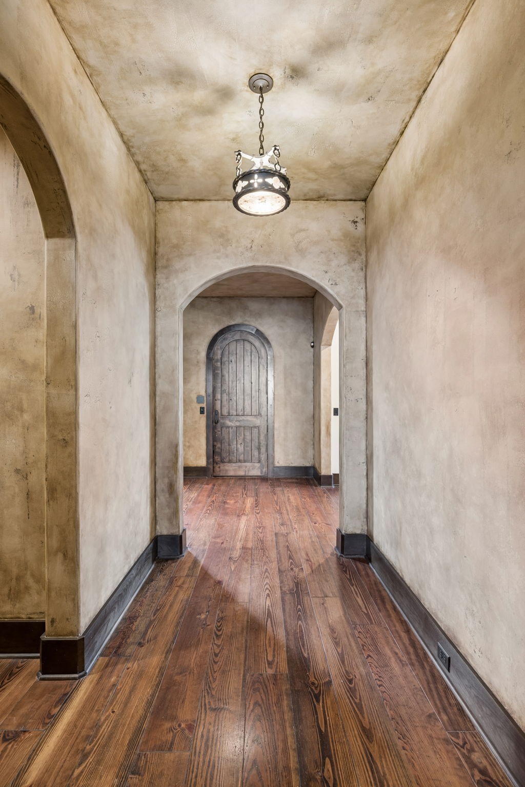 1606 Championship Blvd